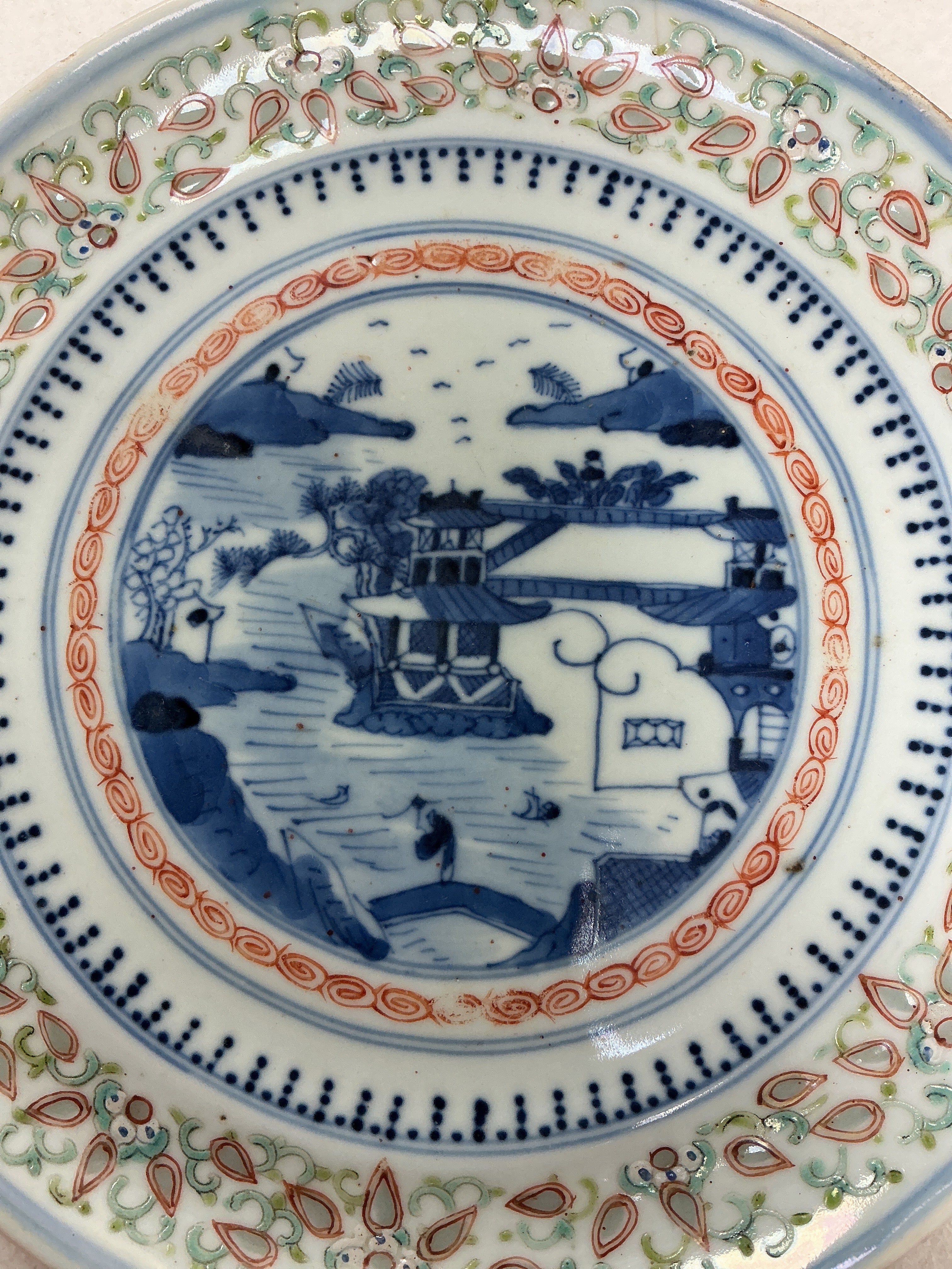 Antique Chinese Export Canton Porcelain Plate