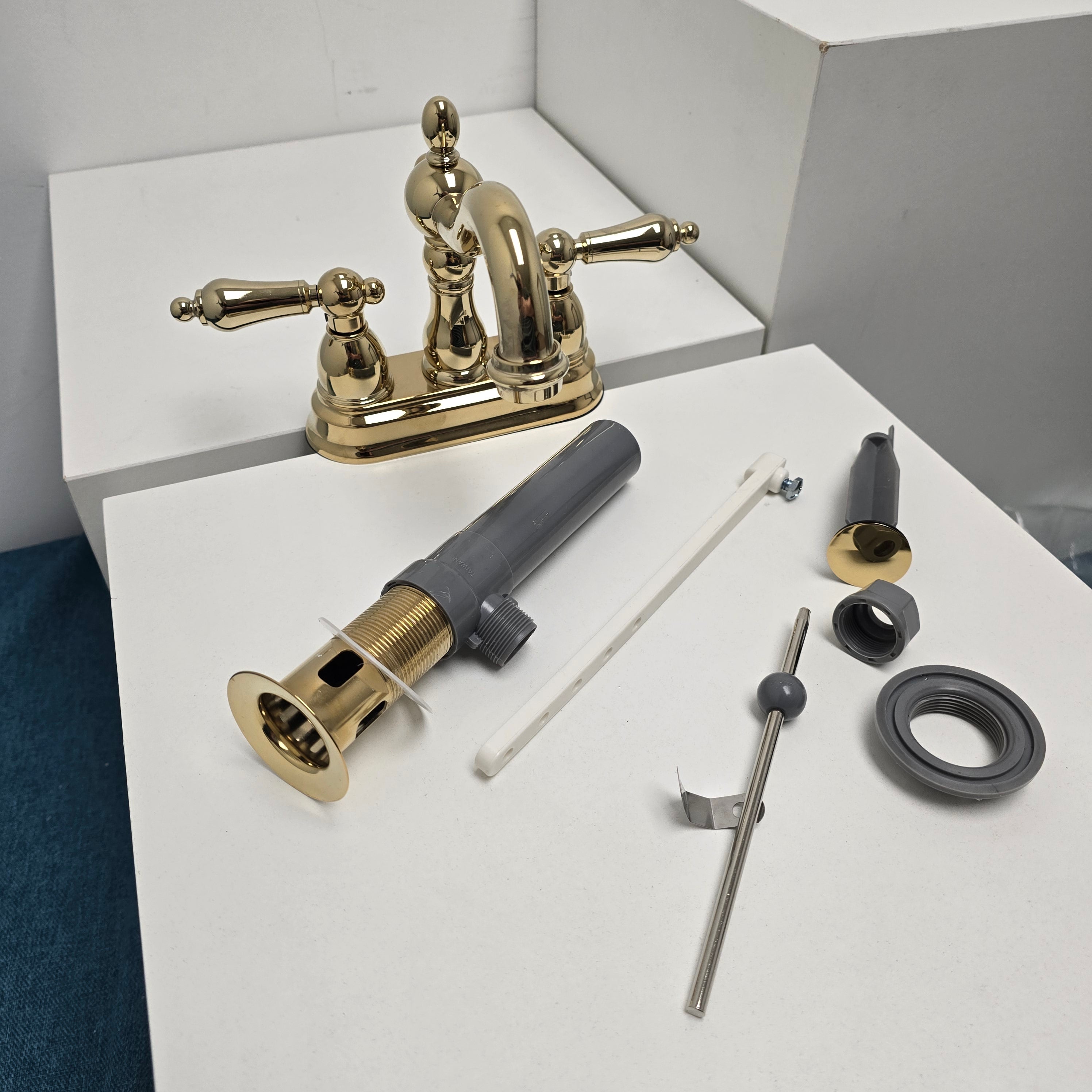 Kingston Brass New Orleans Dual Control 4" Lavatory Faucet (KB1602AL)