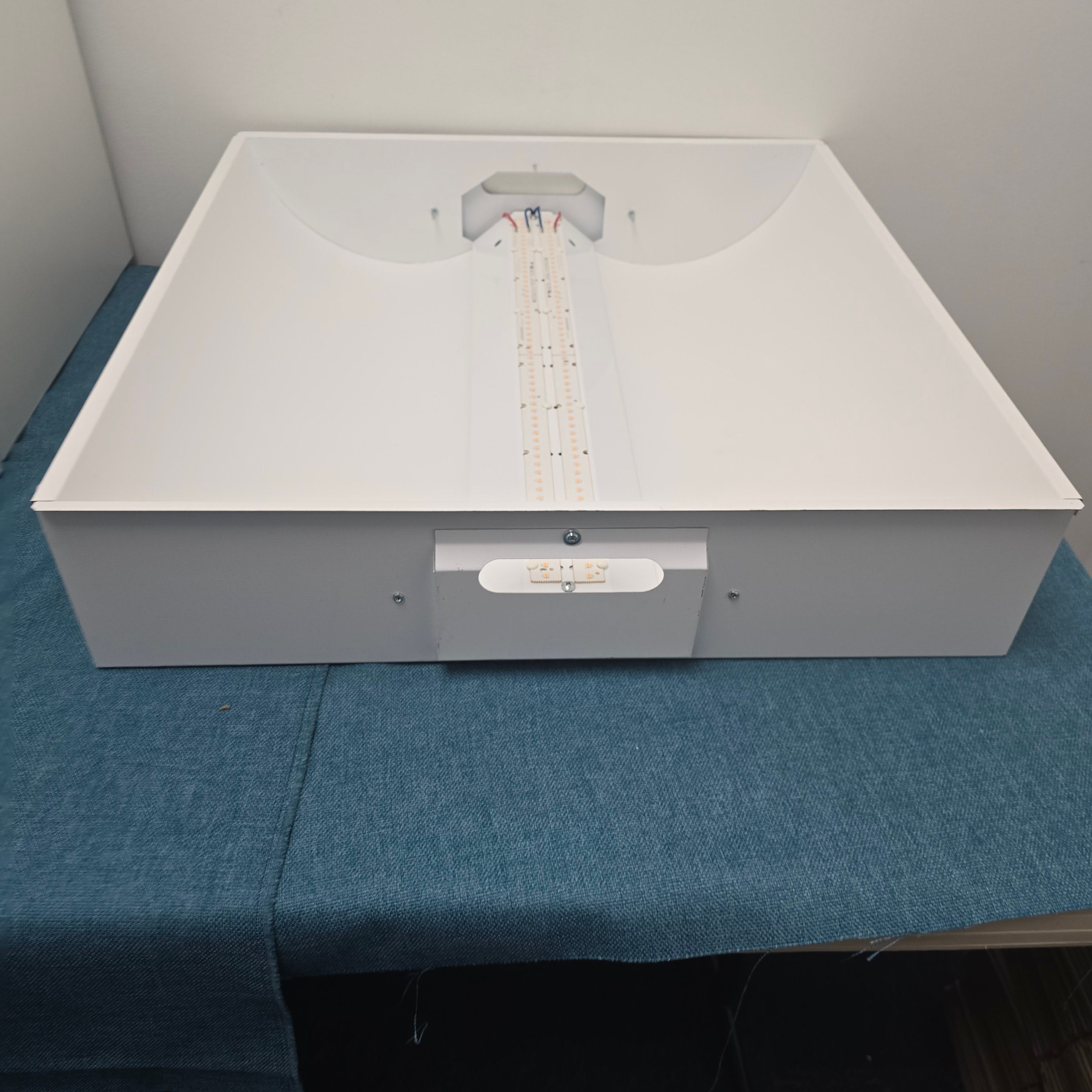 Saylite led ceiling light  panel fixture  product model #rdIpf22lj32w3600ldmv30k