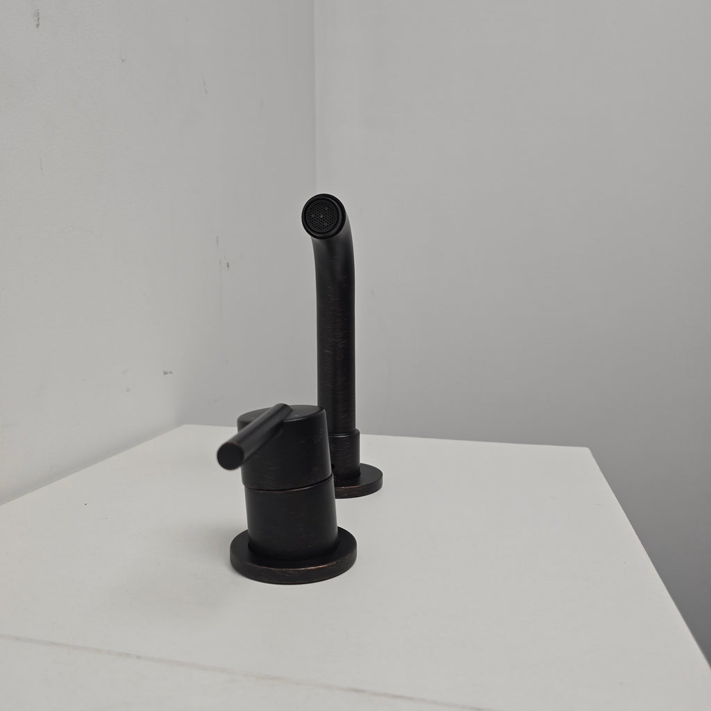 Delta Single Handle Wall Mount Bathroom Faucet Trim, Venetian Bronze (T3559LF-RBWL)