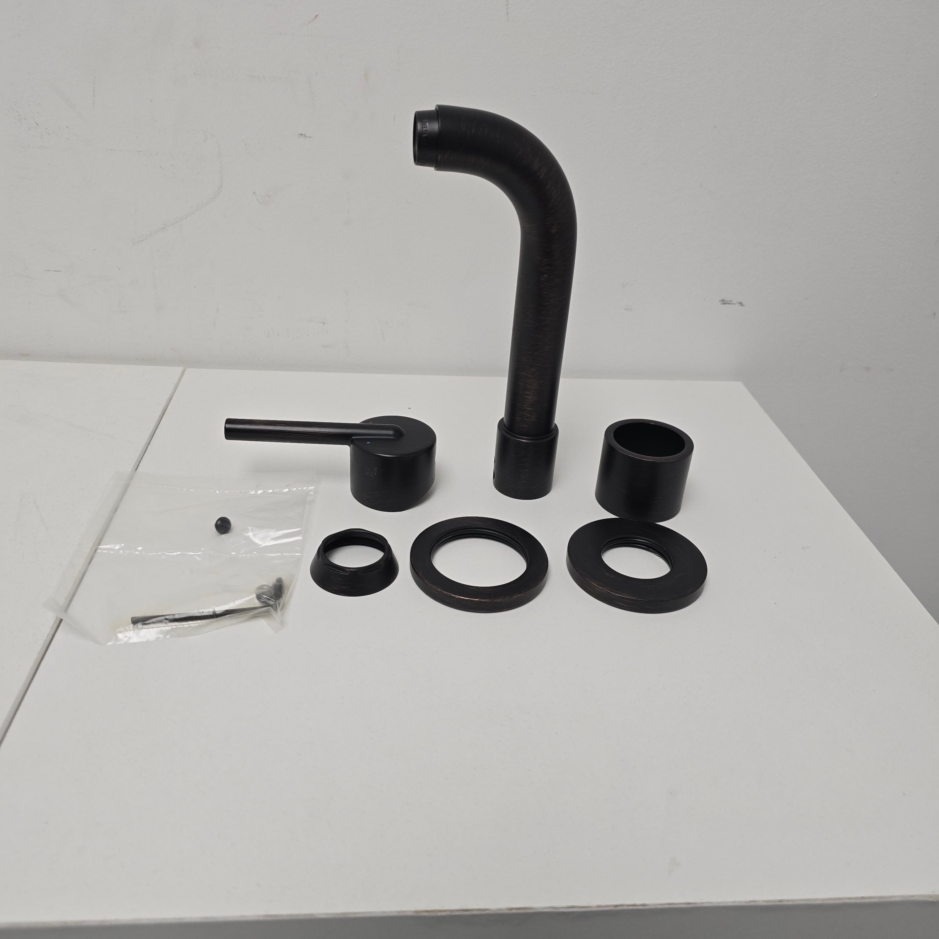 Delta Single Handle Wall Mount Bathroom Faucet Trim, Venetian Bronze (T3559LF-RBWL)