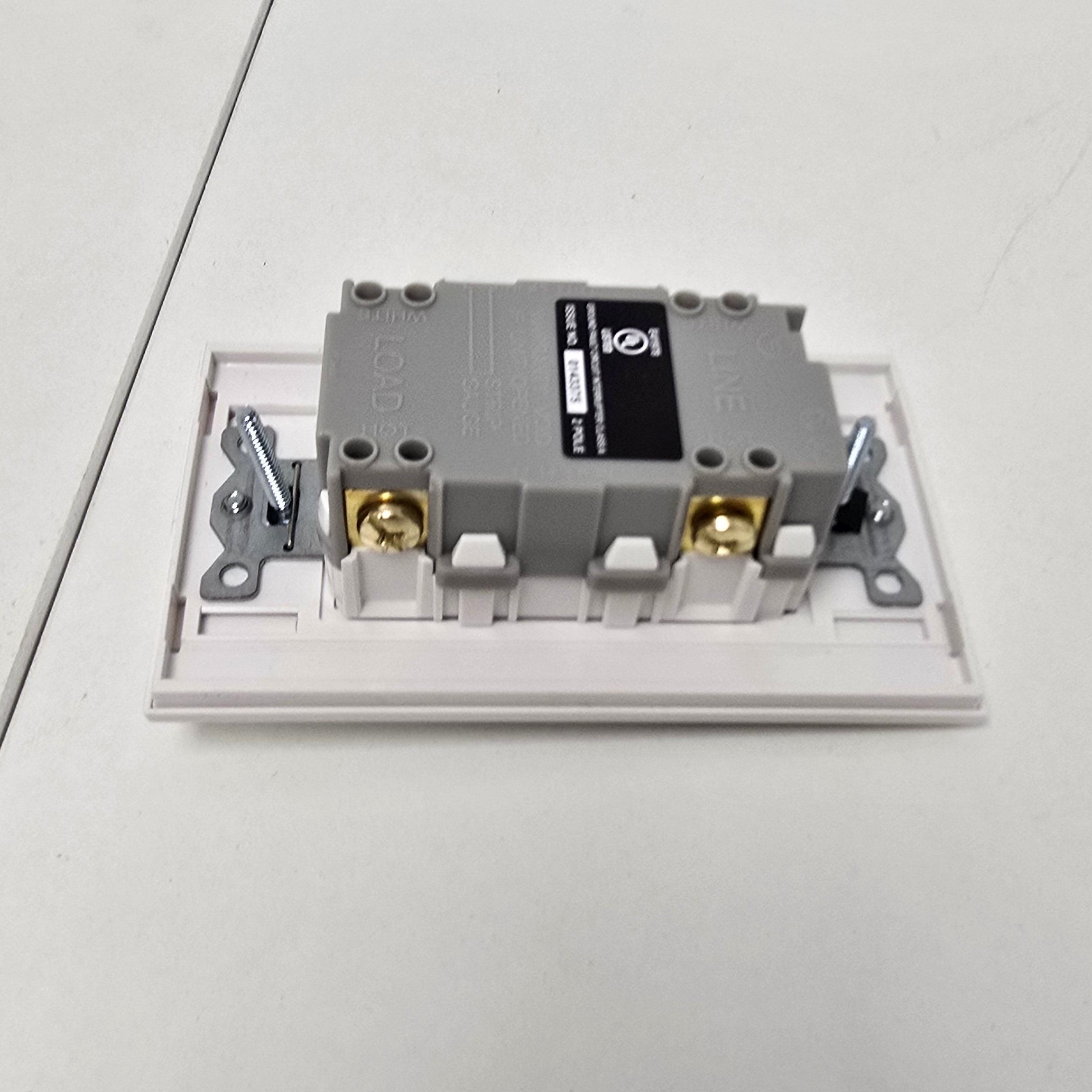 Lutron Nova T Duplex Self-Testing Tamper Resistant GFCI Receptacle (NTR-15-GFST-WH)
