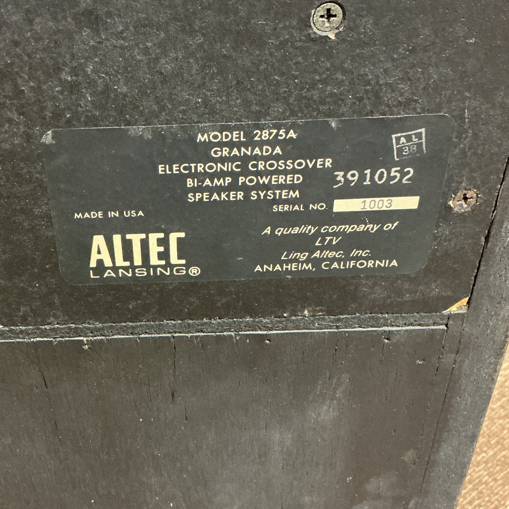Set of 2 Altec Lansing Vintage Stereo Speaker System
