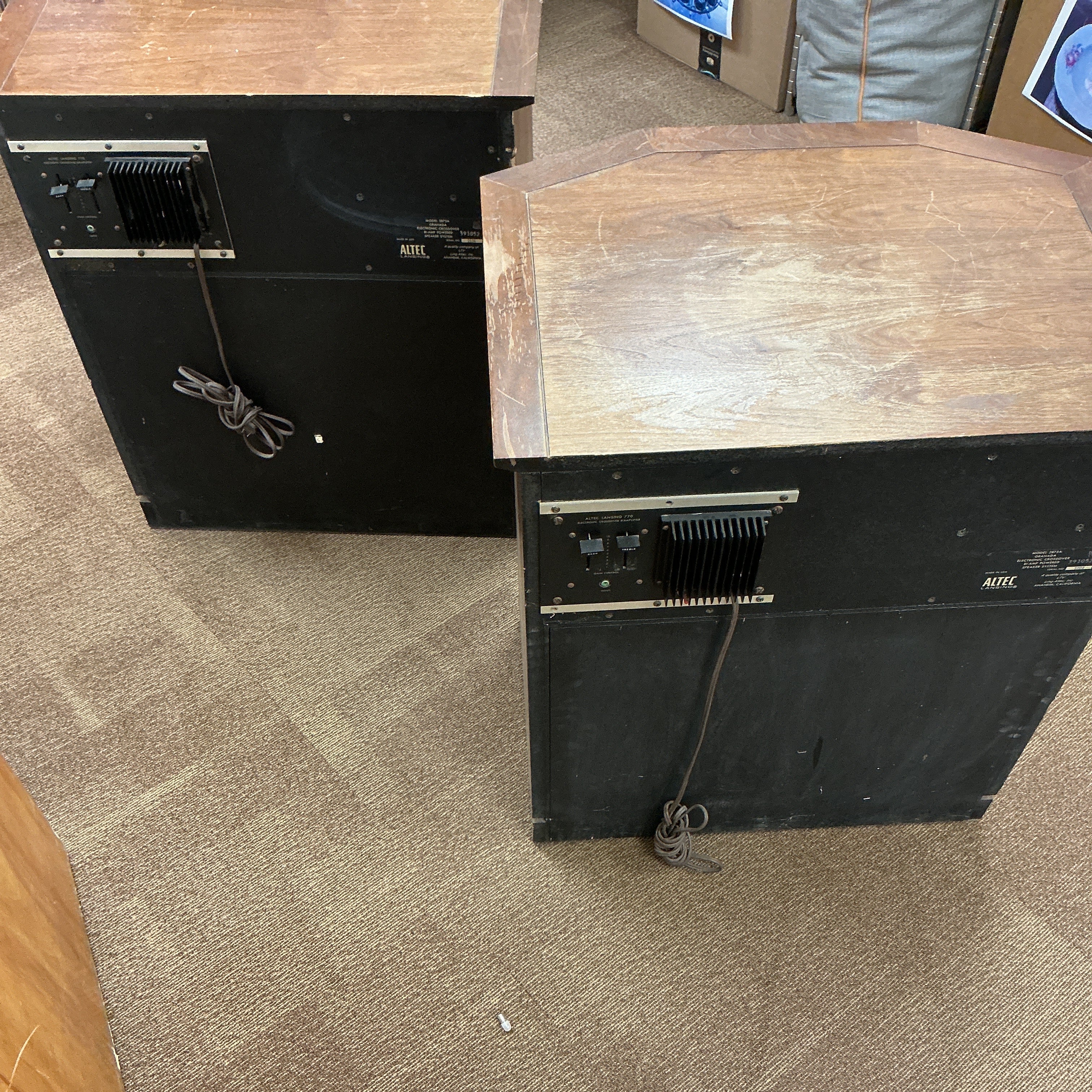 Set of 2 Altec Lansing Vintage Stereo Speaker System