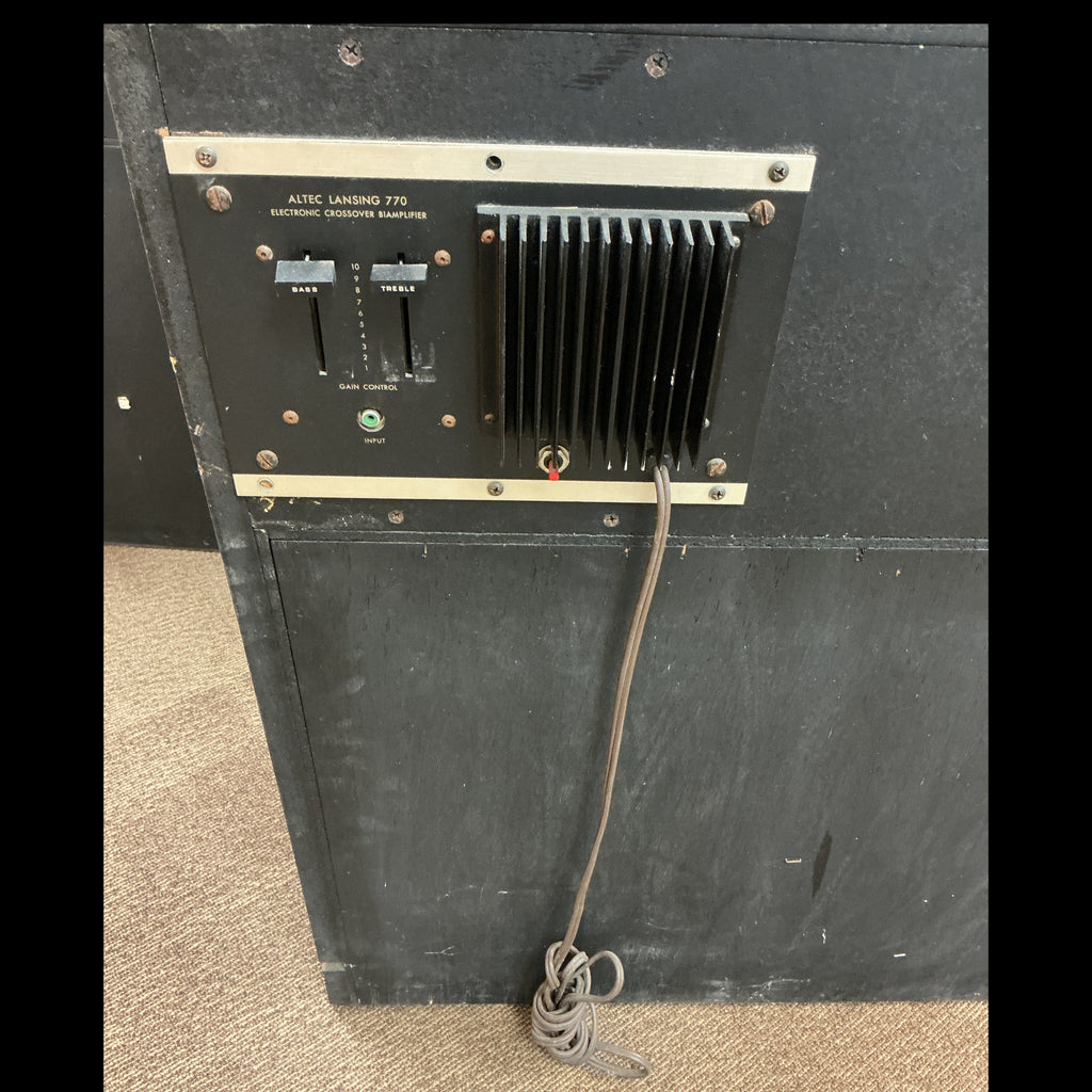 Set of 2 Altec Lansing Vintage Stereo Speaker System
