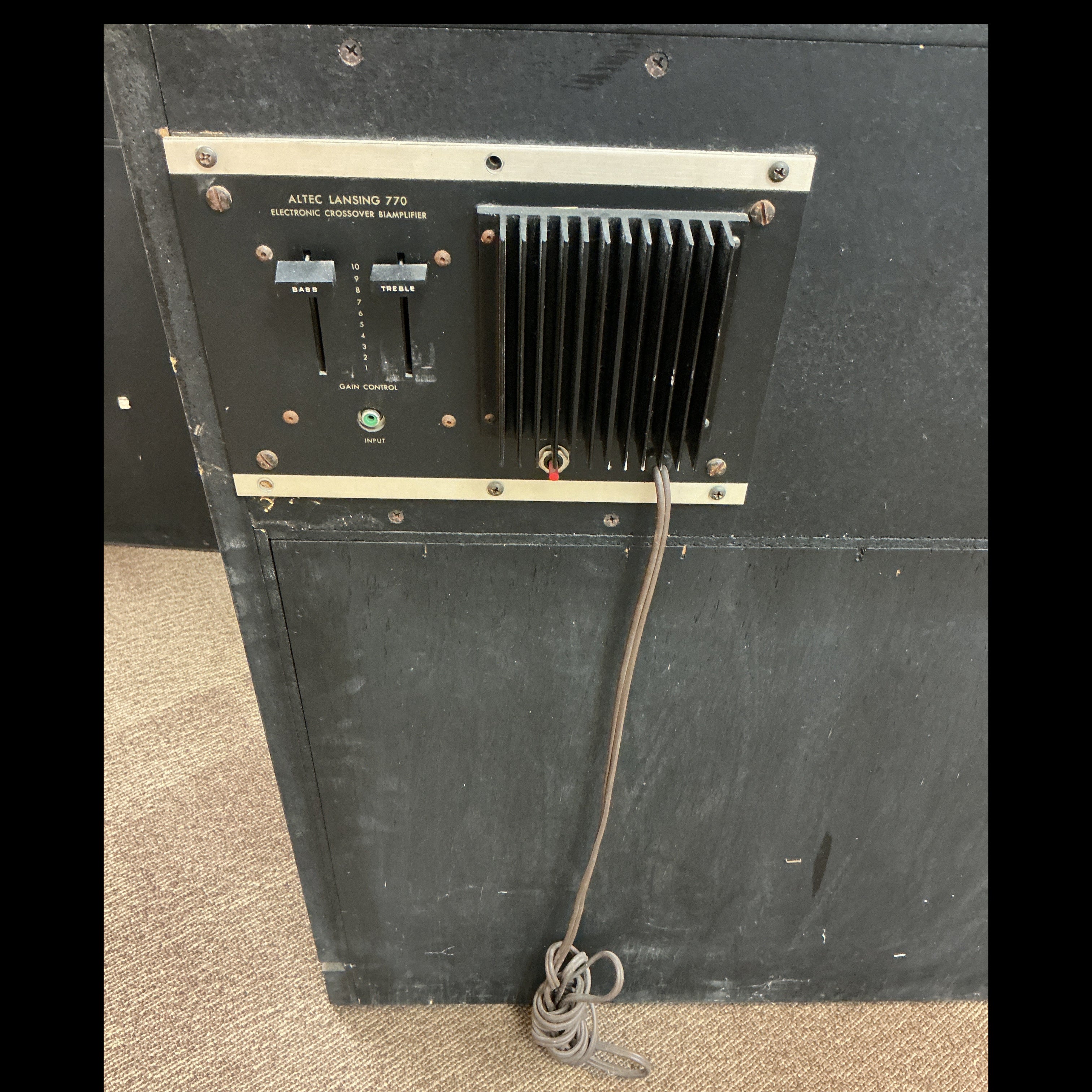 Set of 2 Altec Lansing Vintage Stereo Speaker System
