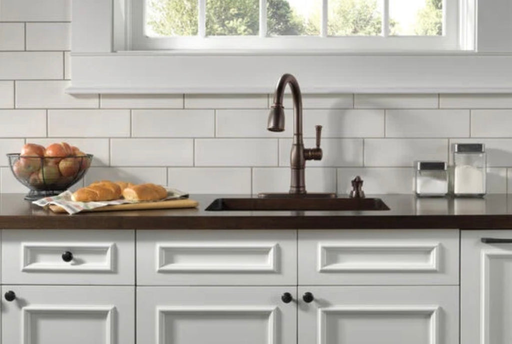 Delta Single-Handle Pull-Down Kitchen Faucet & Soap Dispenser  (19957Z-RBSD-DST)