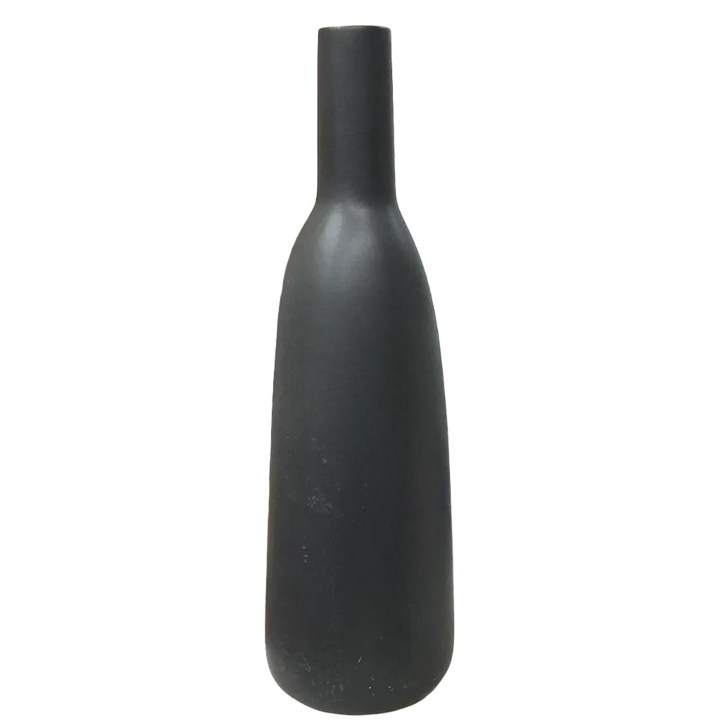Gharyan's Tall Fluted Vase - Black