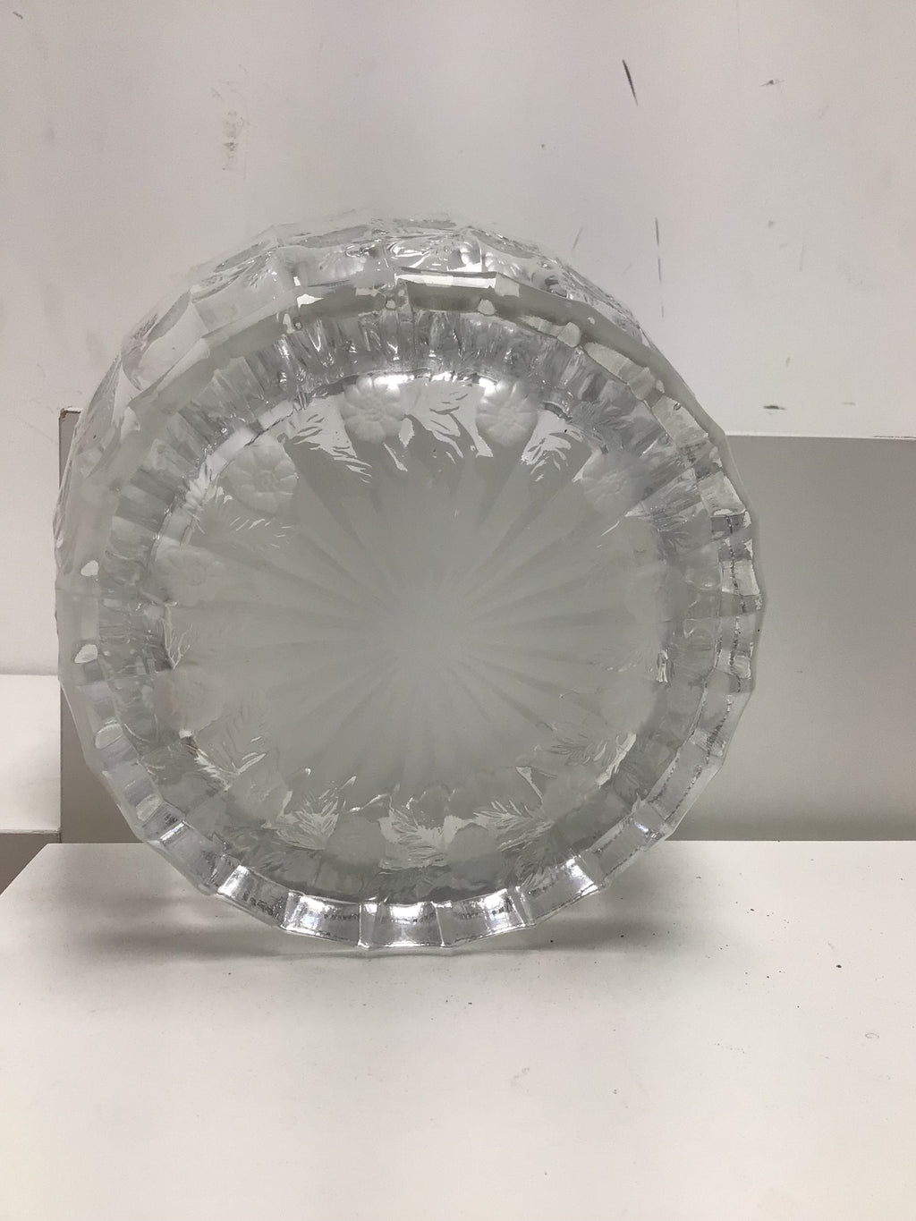 Vintage Crystal Clear Studios Marielle Thumbprint Crystal Bowl Dimensions & Weight