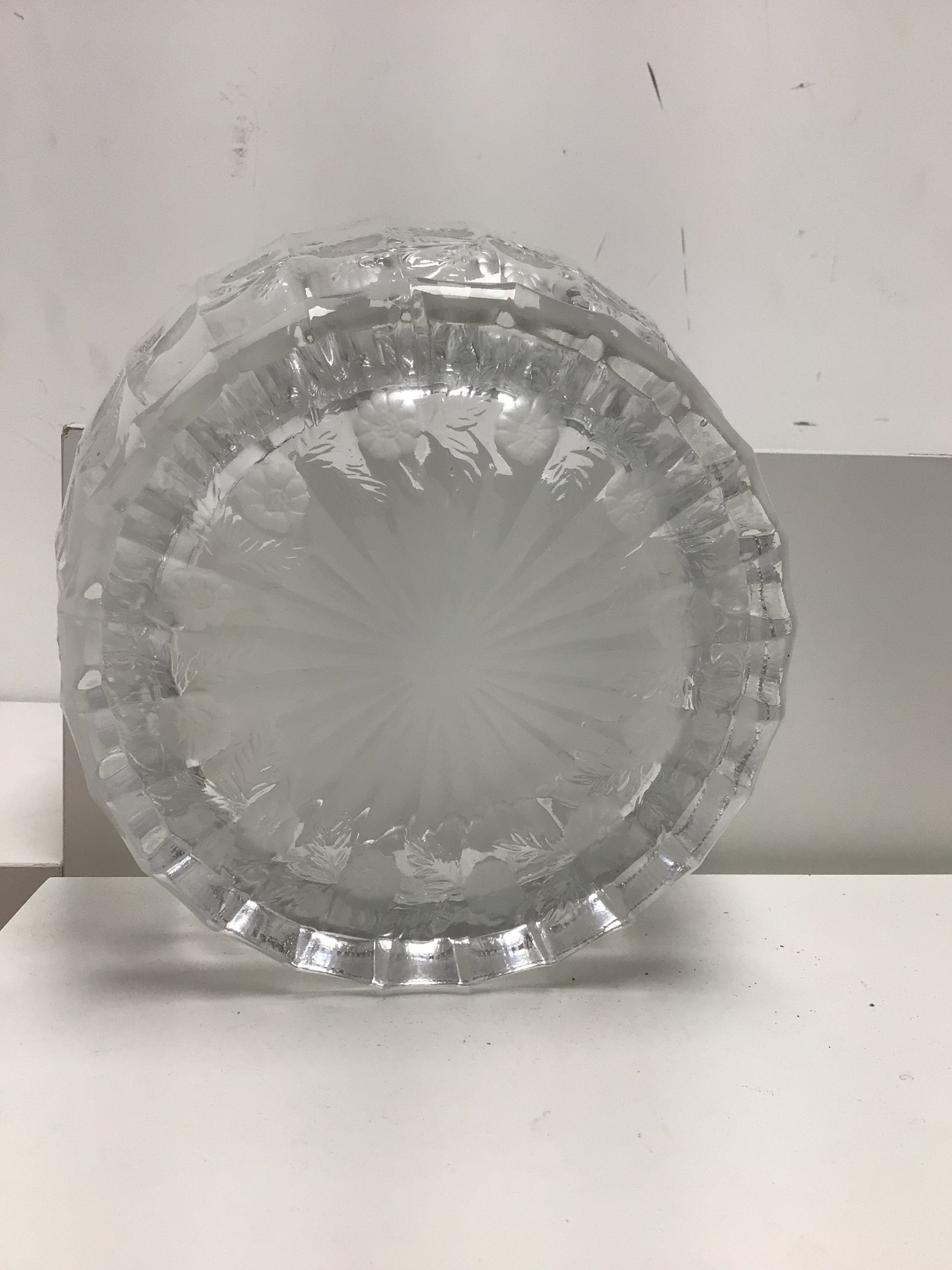 Vintage Crystal Clear Studios Marielle Thumbprint Crystal Bowl Dimensions & Weight