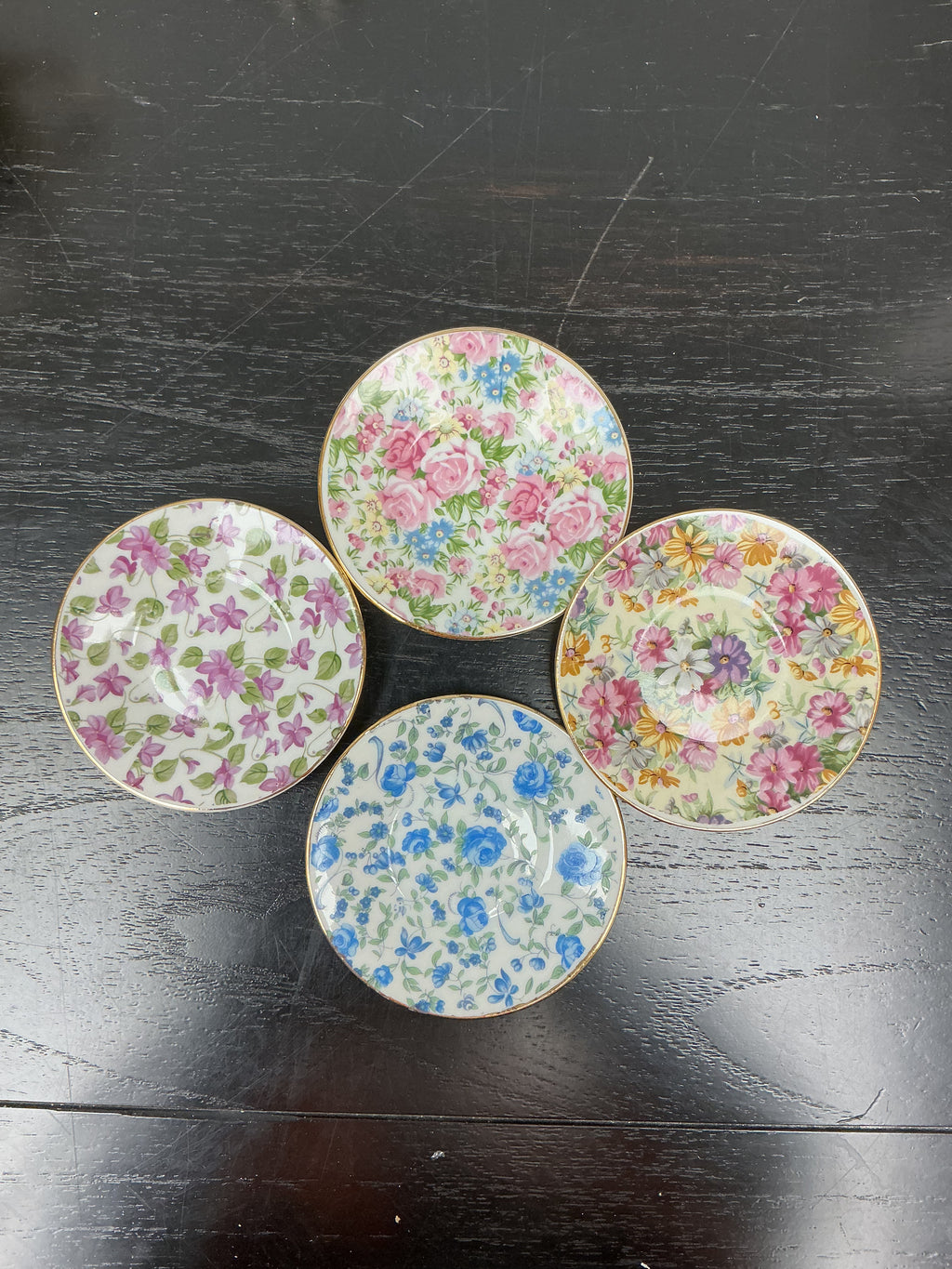 Vintage Porcelain Demitasse Cup and Saucer set of 4