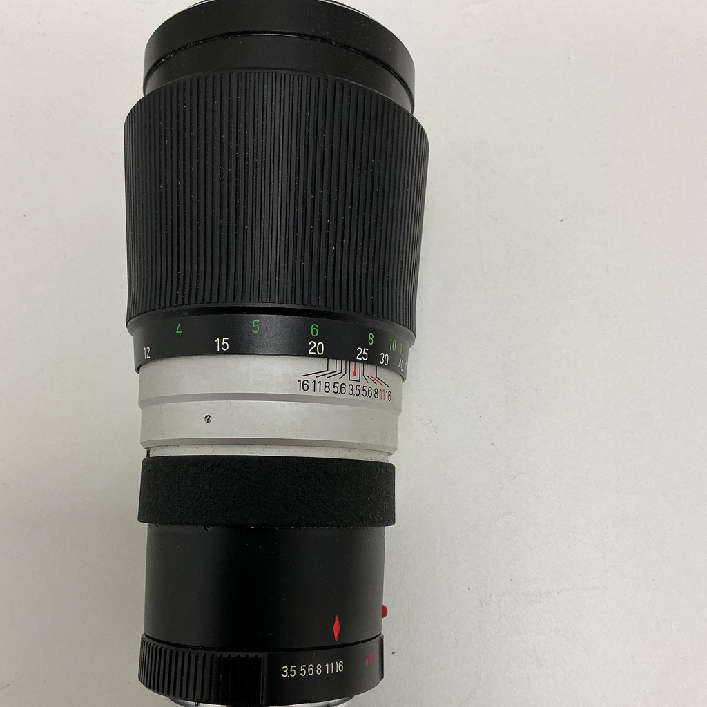 Vintage Mamiya/Sekor 200mm Telephoto Camera Lens No. 11082 with Case