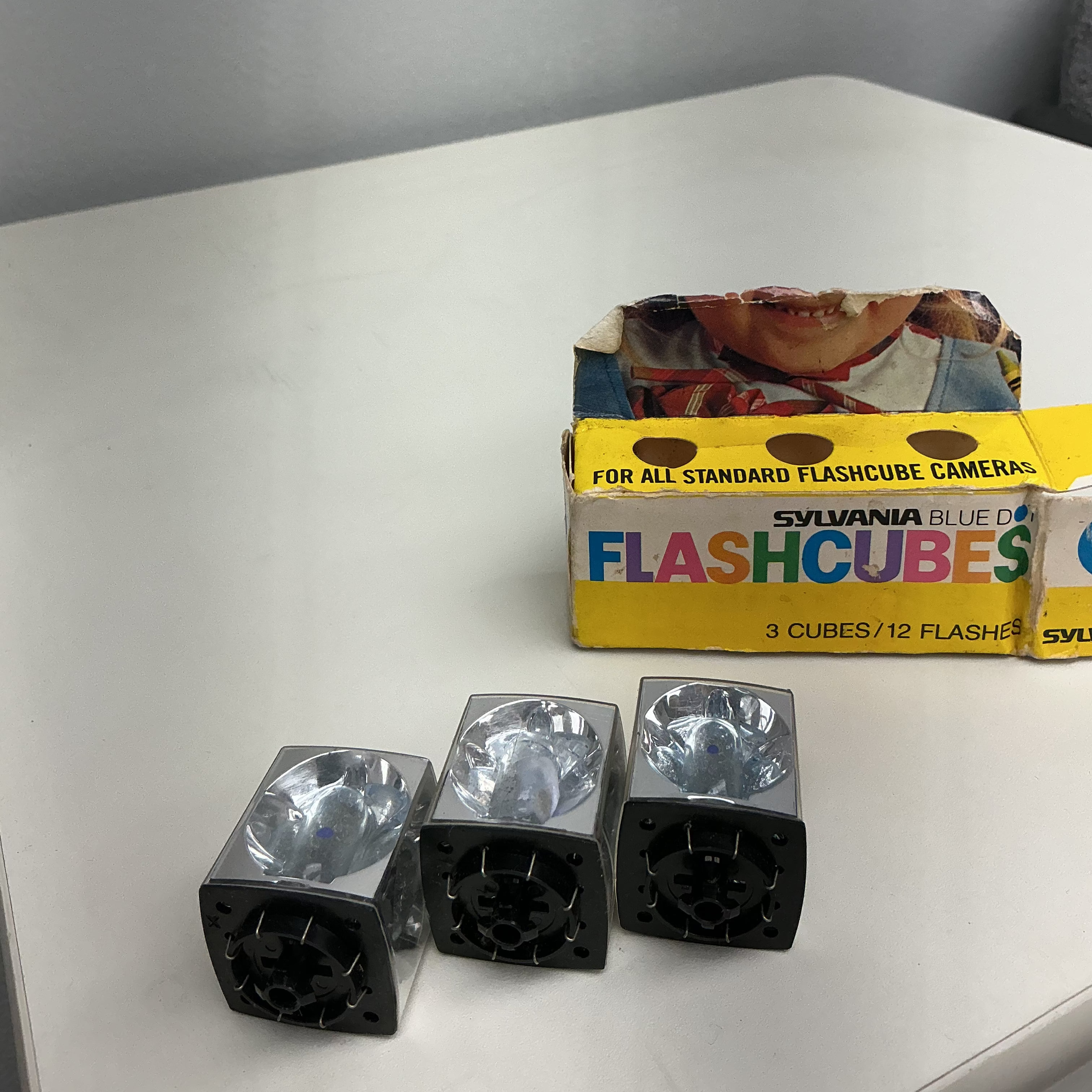 Vintage Sylvania Blue Dot Flashcubes- Box of 3 Cubes/12 Flashes