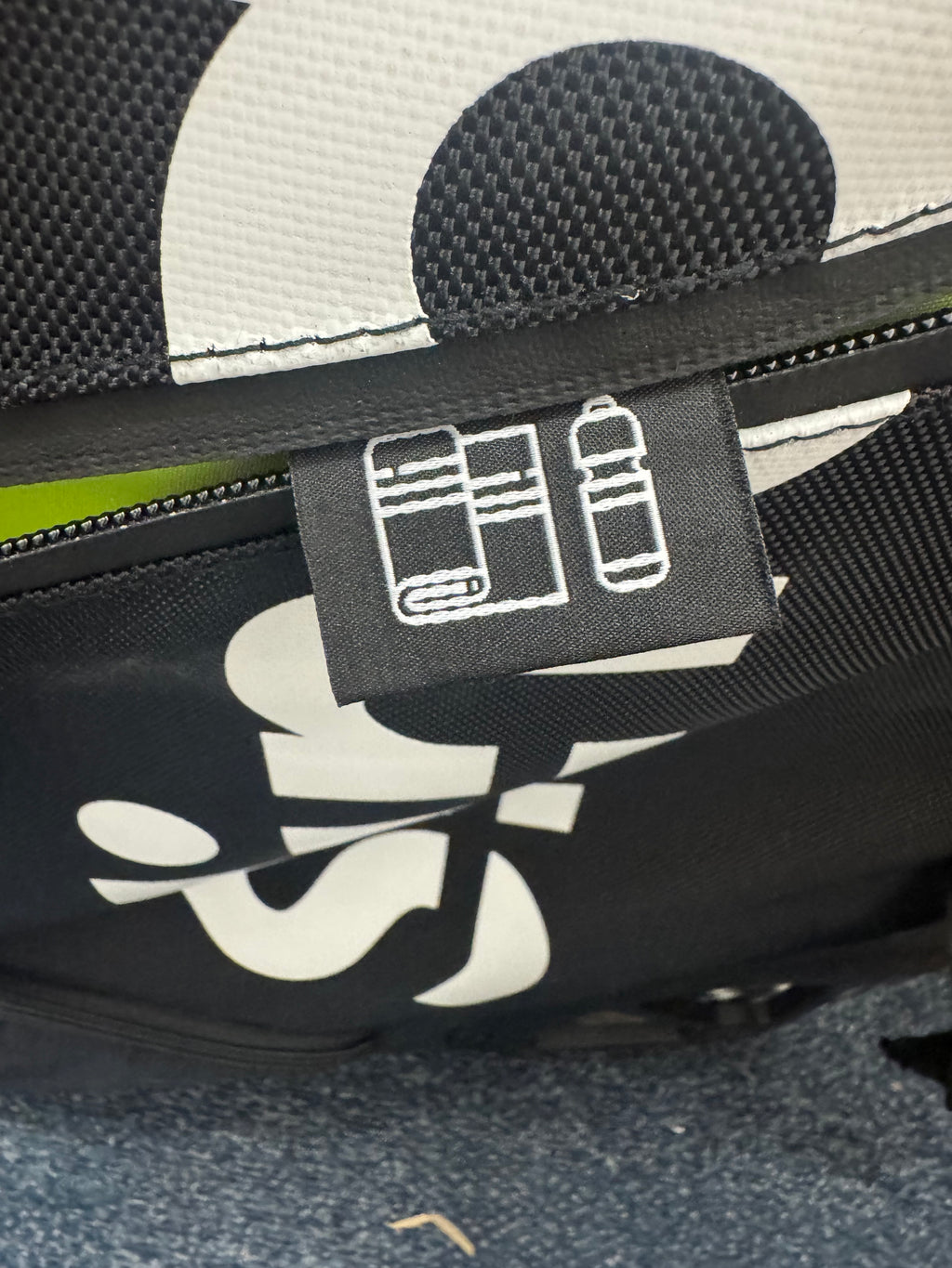 The Slinger Tennis Tournament Pack Launcher and Accessories