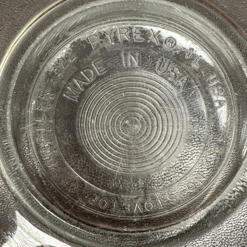 Small Vintage Pyrex Mixing Bowl