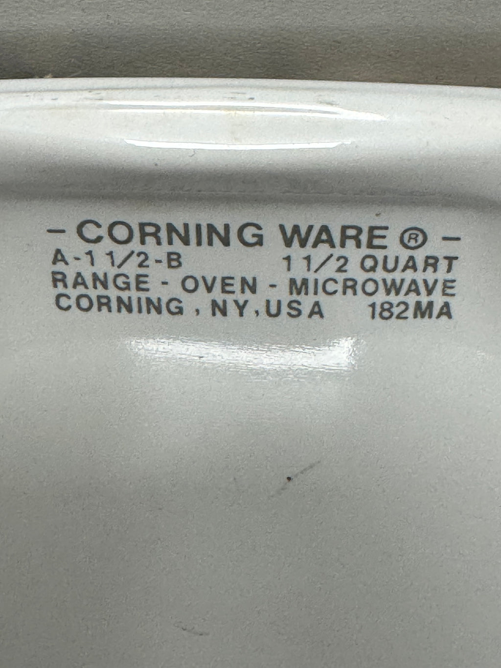 Vintage CorningWare 1.5 Quart Baking Dish - A-1 1/2-B
