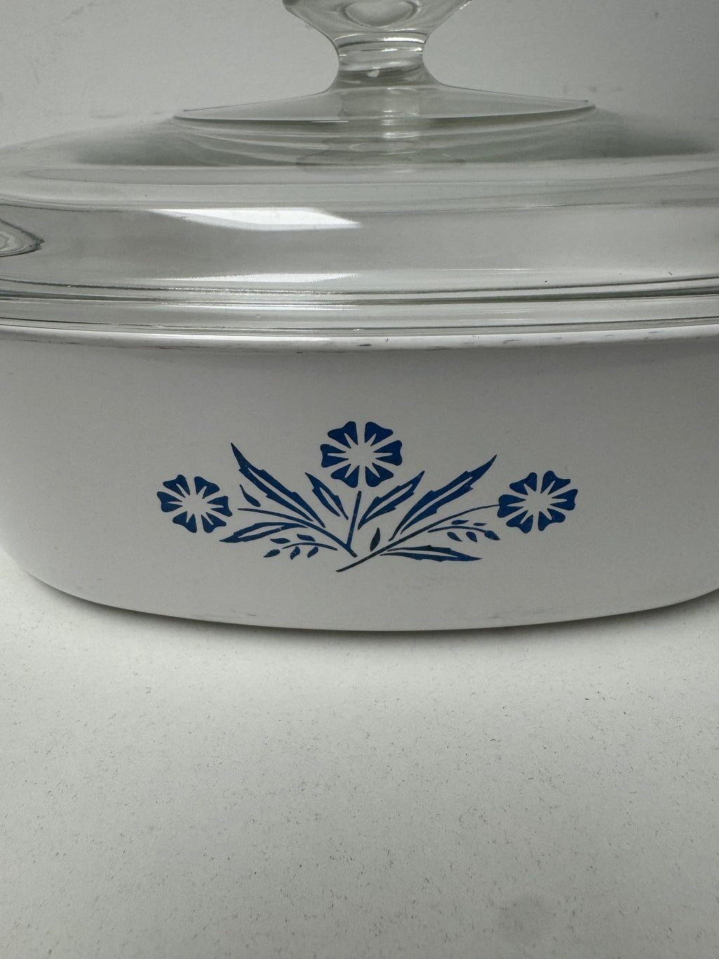 Vintage CorningWare Blue Cornflower 2-Liter Casserole Dish with Lid (A - 2 - B 2L)