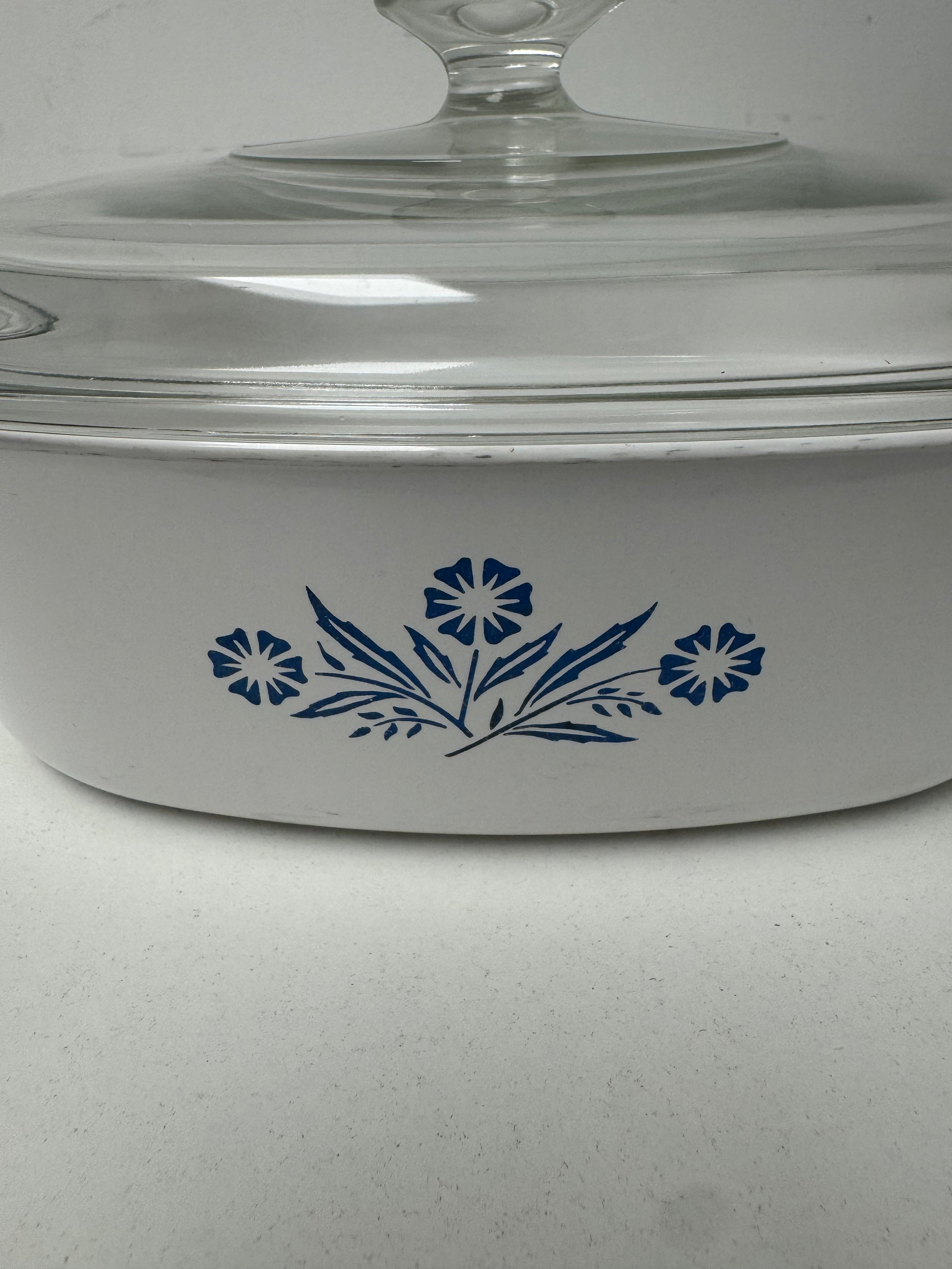 Vintage CorningWare Blue Cornflower 2-Liter Casserole Dish with Lid (A - 2 - B 2L)