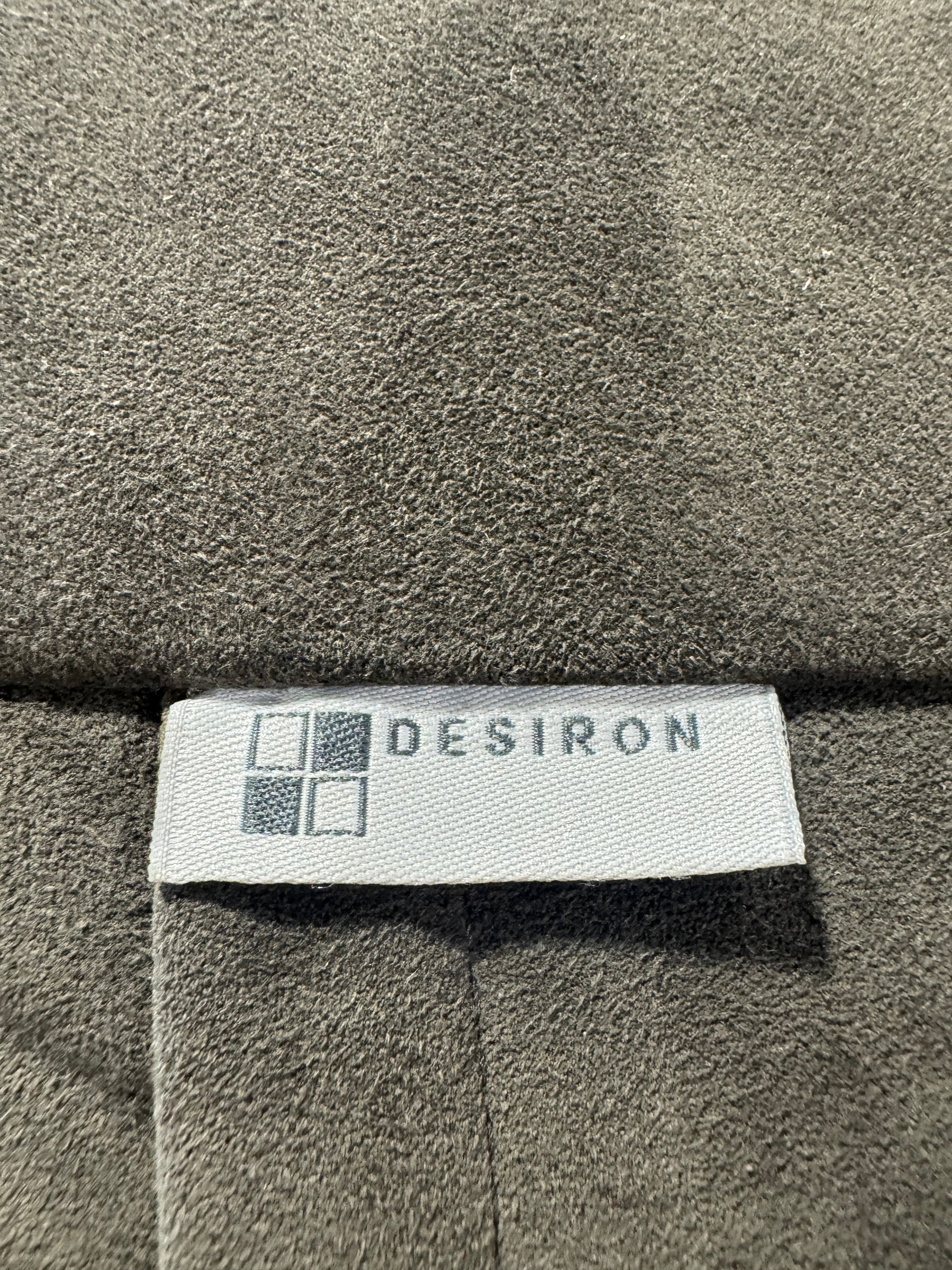 Desiron Tuxedo Style Sofa