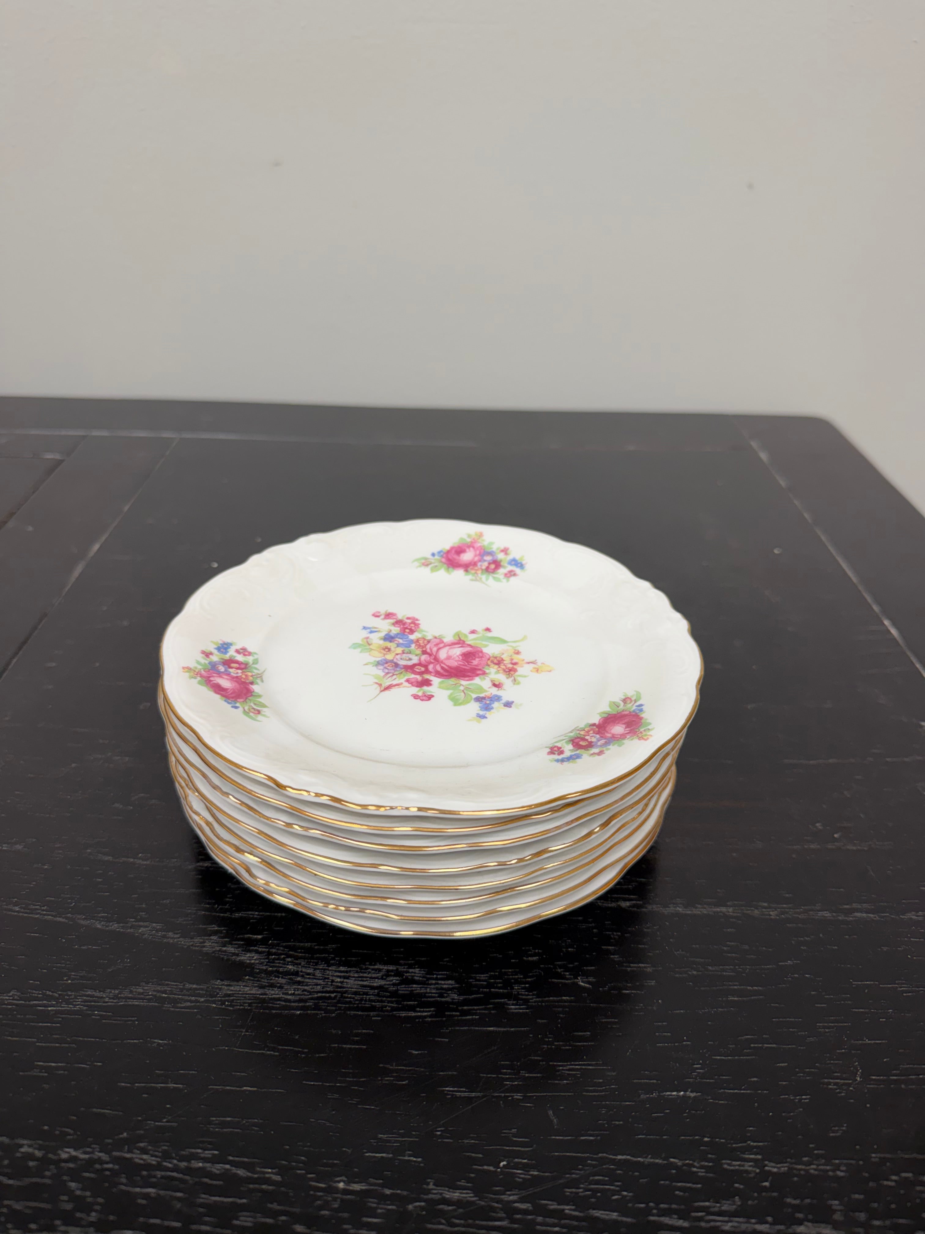 Wawel WAV11 Poland 64 Piece Floral Fine China Set