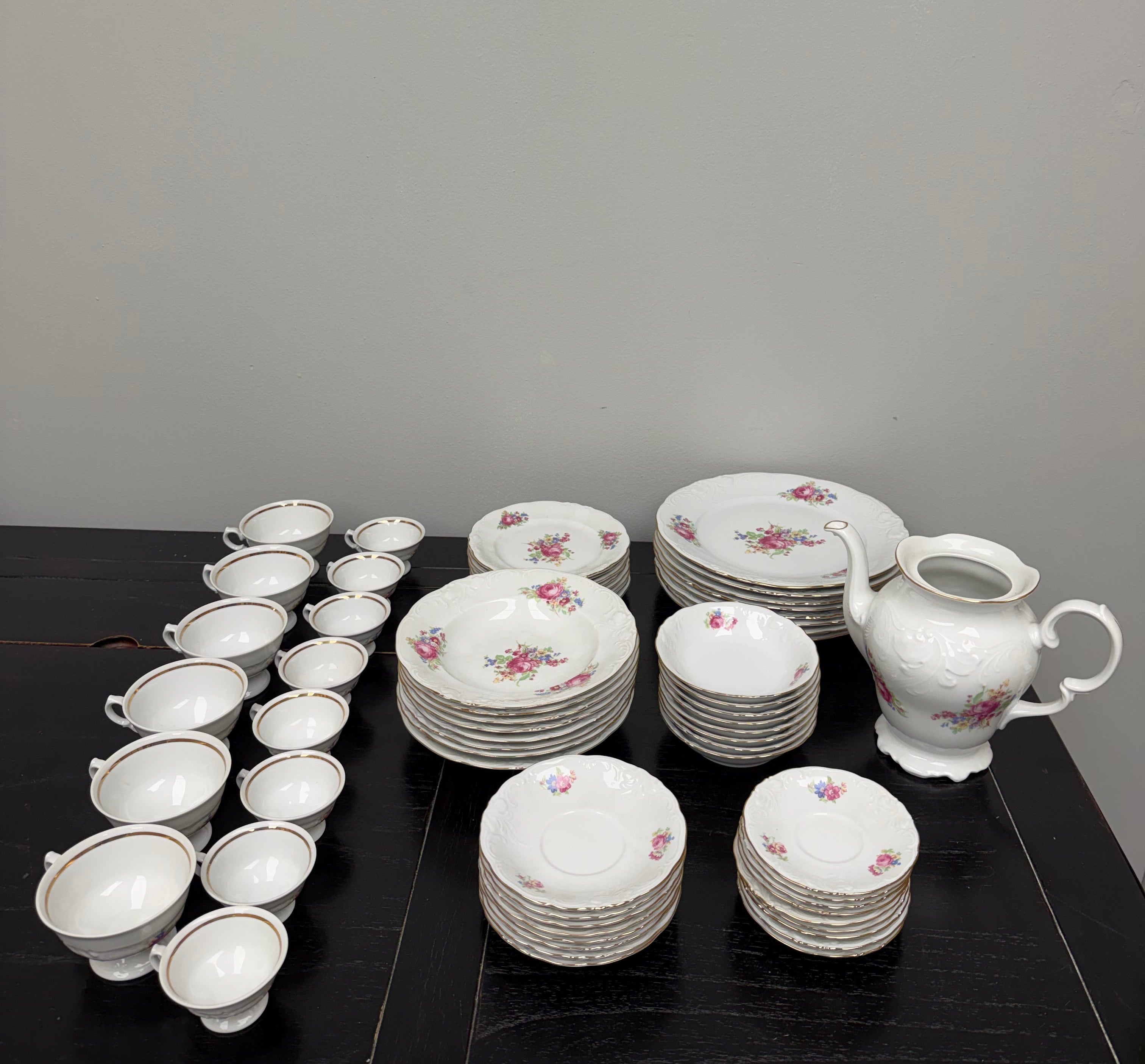 Wawel WAV11 Poland 64 Piece Floral Fine China Set