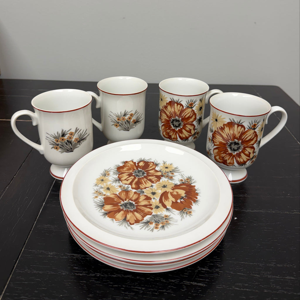 Vintage Mountain Wood Royal Domino Irish Coffee/Dessert Set