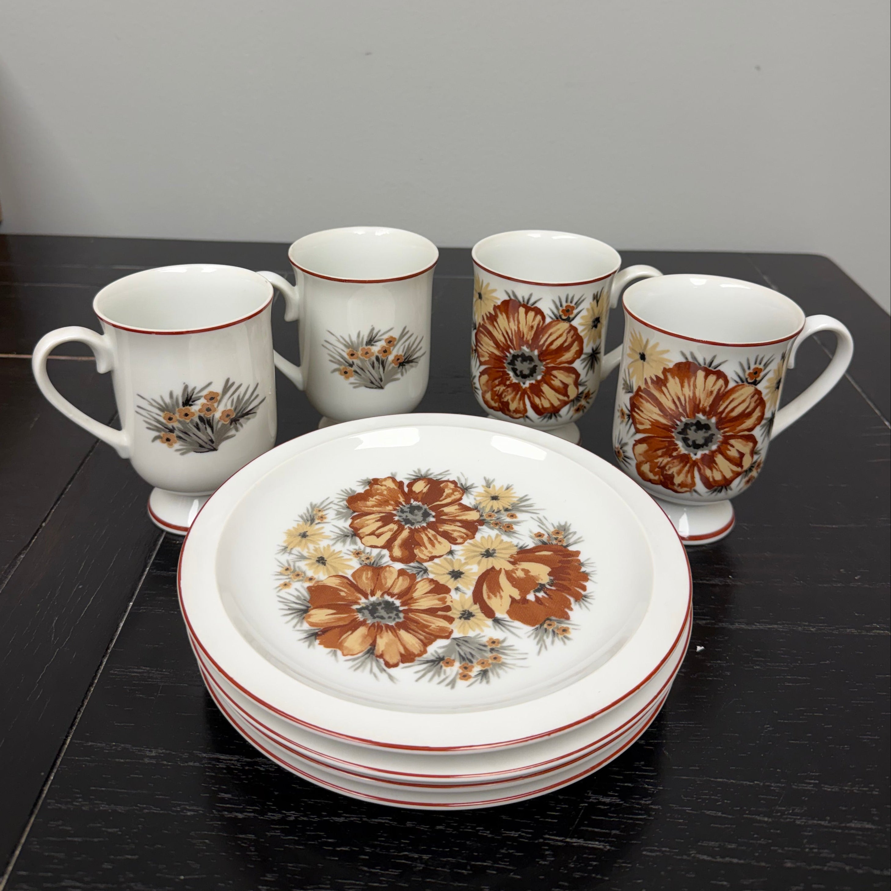 Vintage Mountain Wood Royal Domino Irish Coffee/Dessert Set