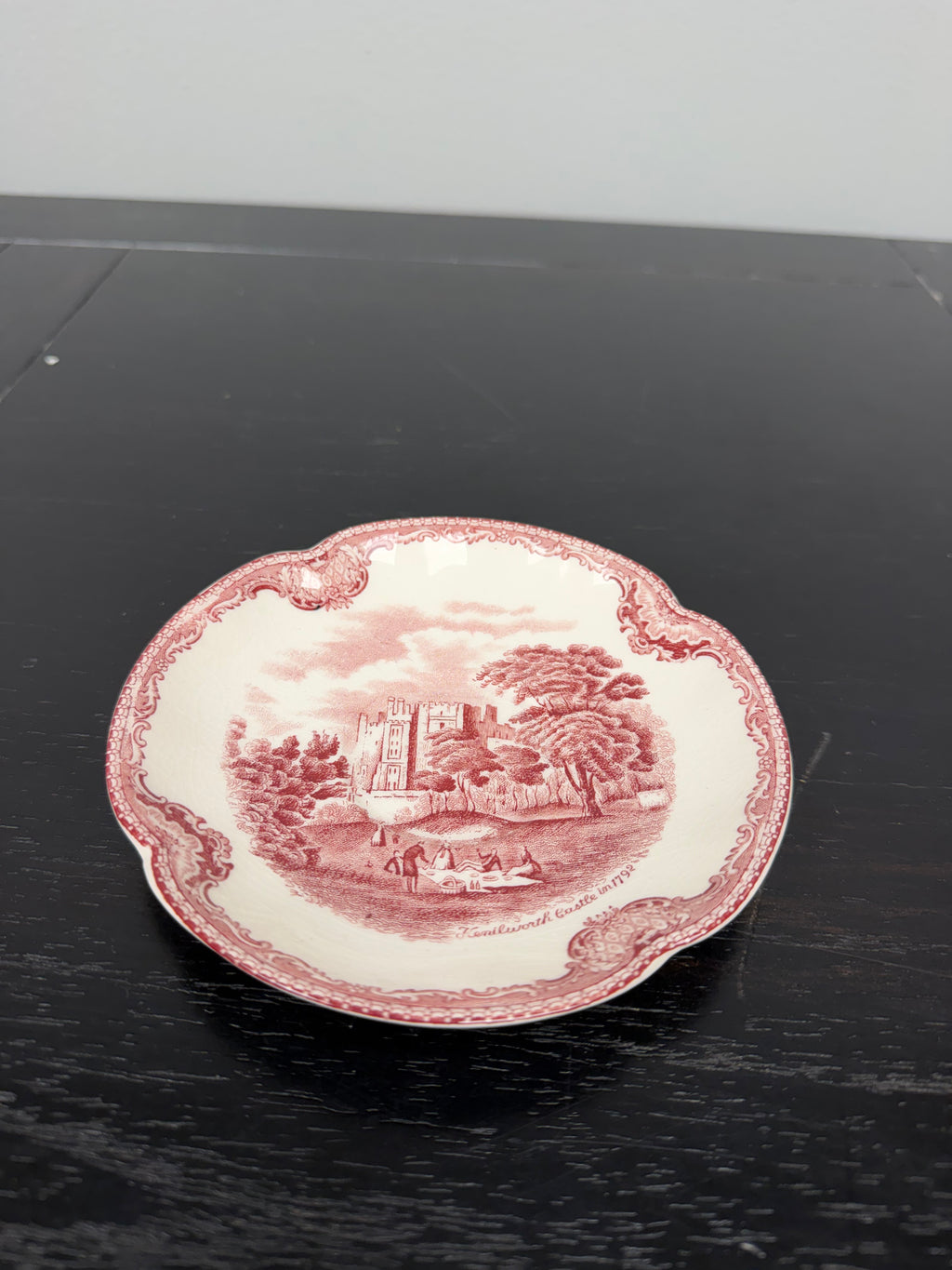 Vintage Johnson Bros England "Old Britain Castles" 6 Piece Dinnerware Set