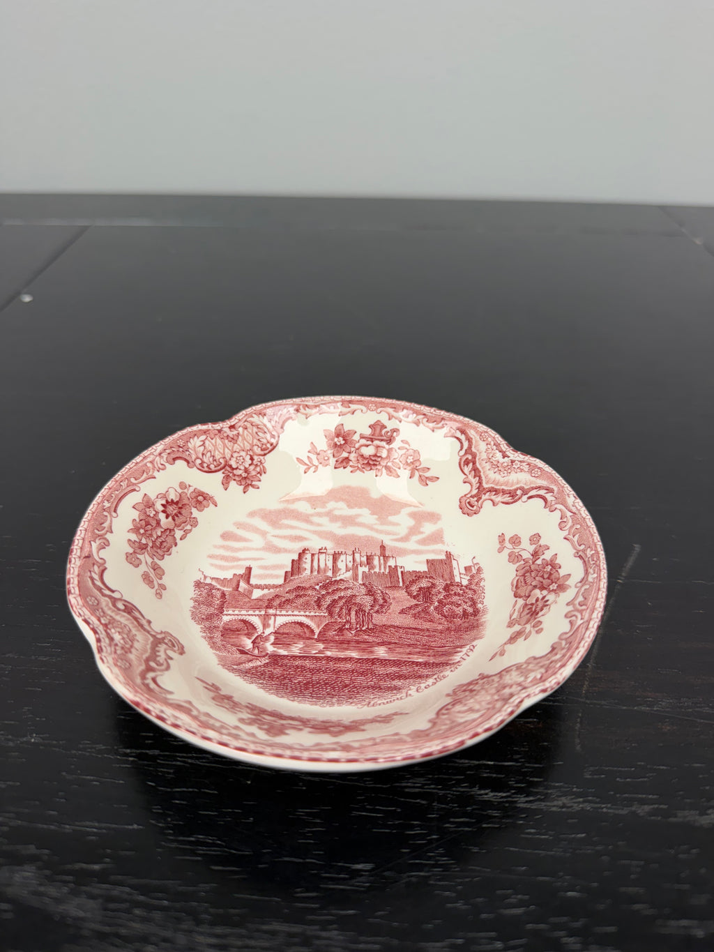 Vintage Johnson Bros England "Old Britain Castles" 6 Piece Dinnerware Set
