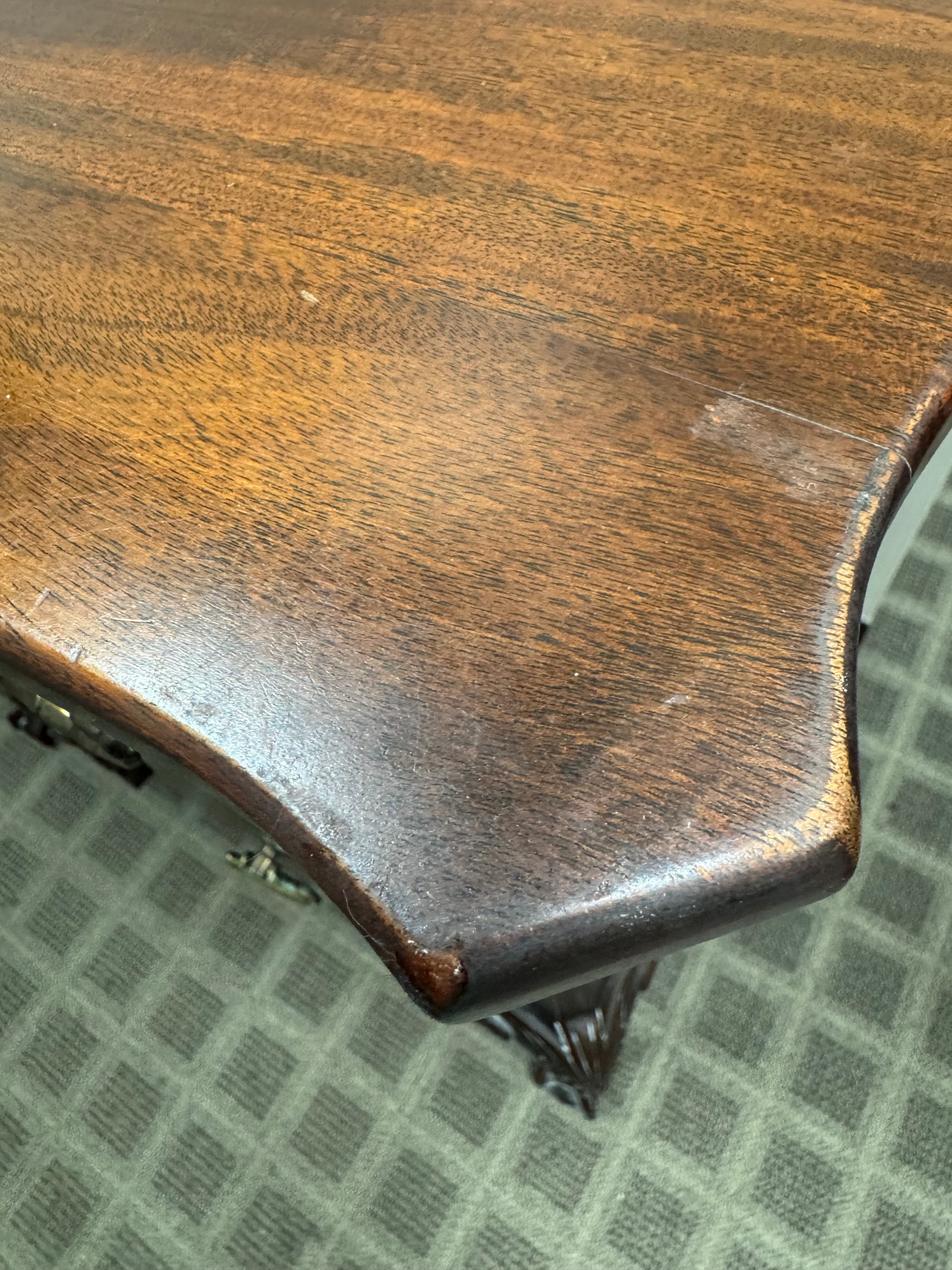 Set of 2 Link-Taylor Mahogany Rutledge Lowboy/Night Tables