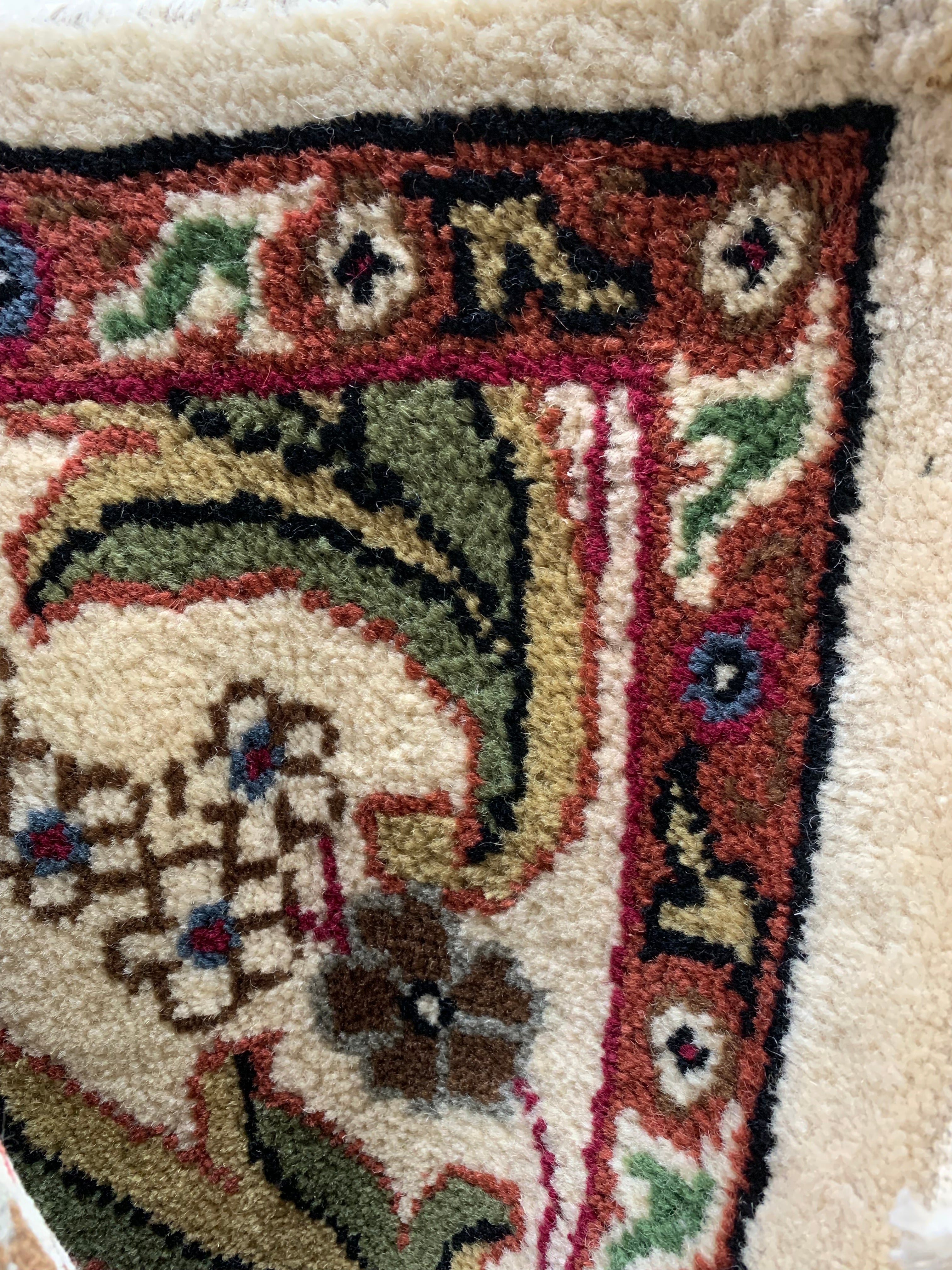 Genuine Hand-Woven Oriental Rug | 6' x 9'