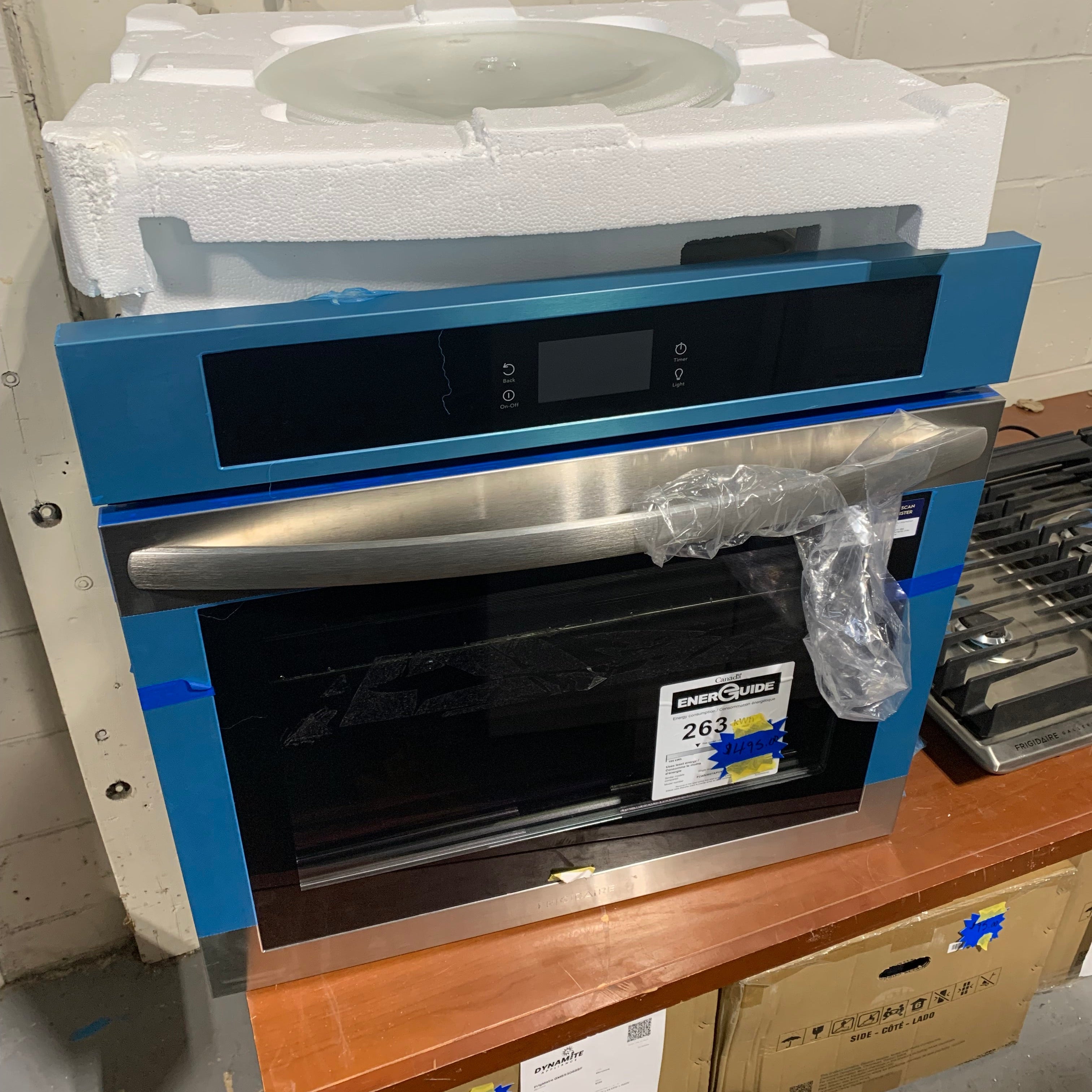 Frigidaire Oven (Model: FCWS3027AS - DA-4404) Dynamite Appliances