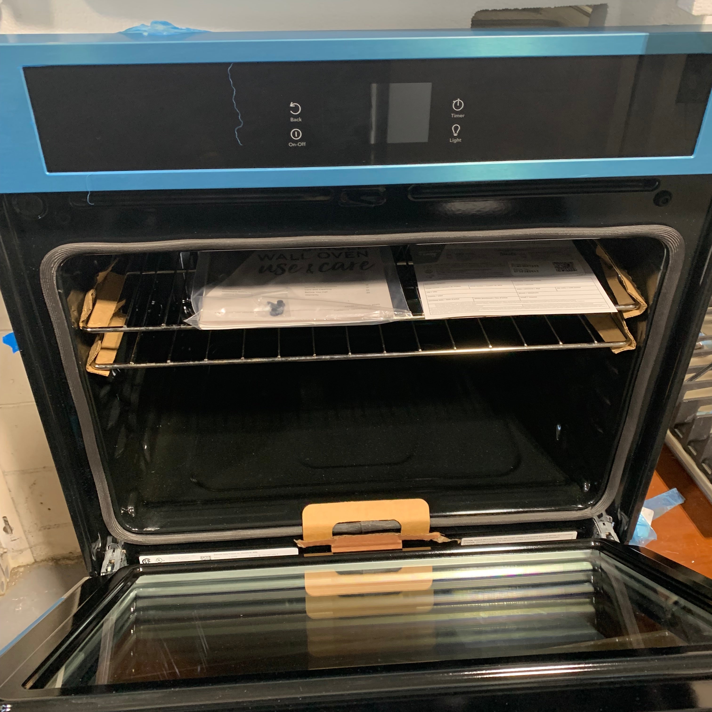 Frigidaire Oven (Model: FCWS3027AS - DA-4404) Dynamite Appliances