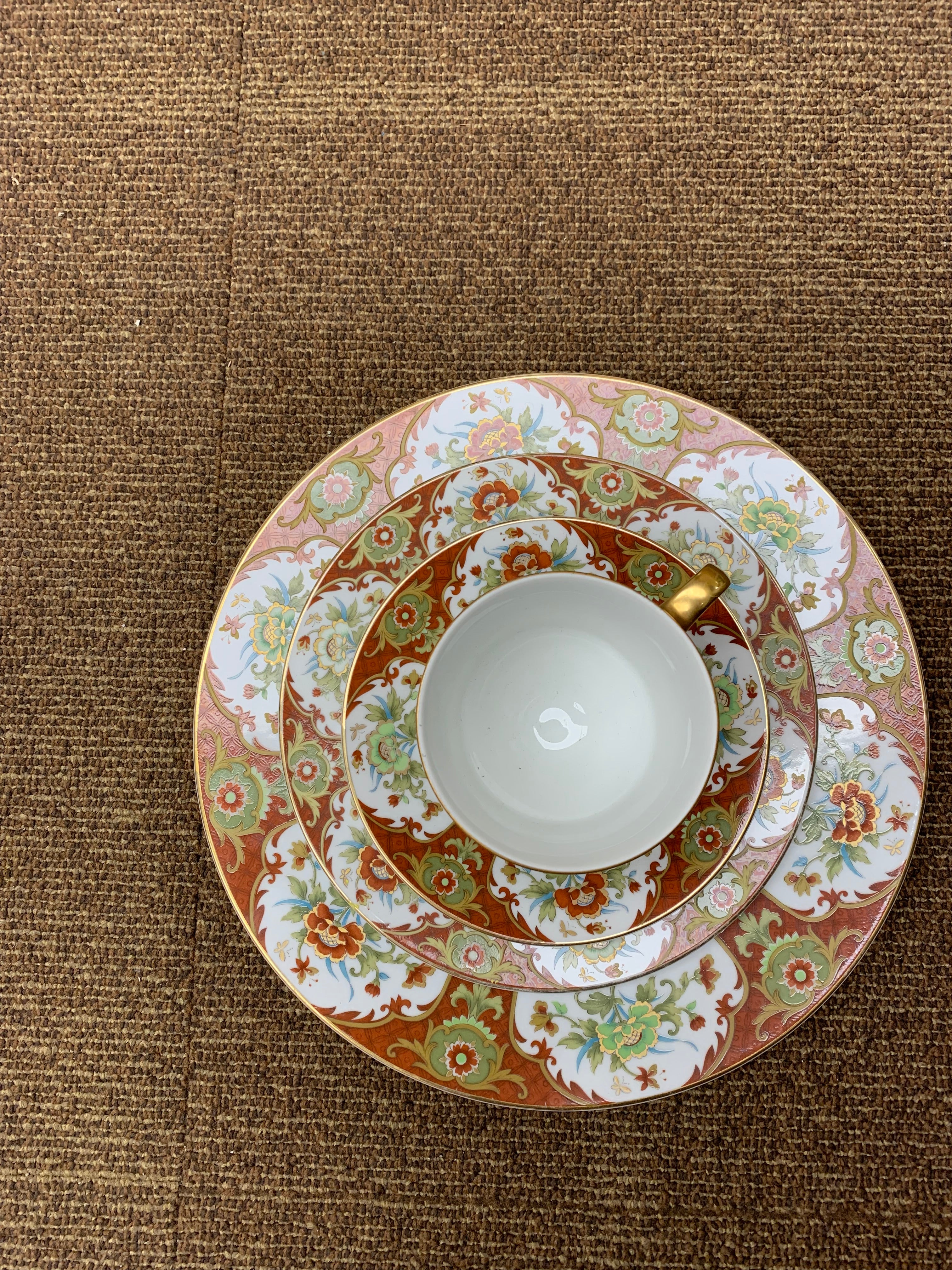 Kyoto China Dinnerware Set with Floral Design