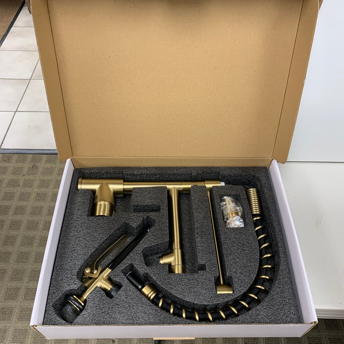 Fapully Commercial Pull-Down Kitchen Faucet - Brushed Gold (XSDD009844)
