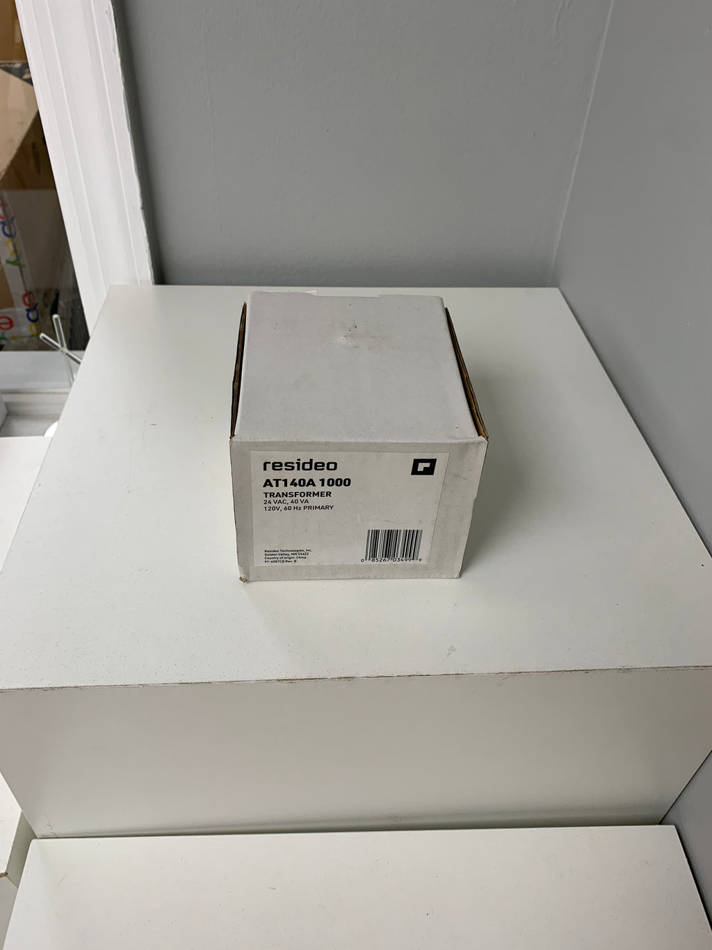 Resideo AT140A 1000 Universal Transformer