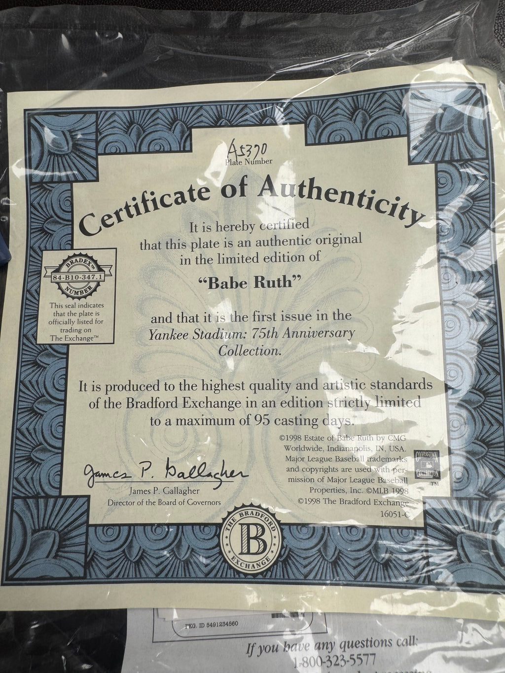 The Bradford Exchange Limited Edition "Babe Ruth" Collector Plate - Yankee Stadium: 75th Anniversary Collection