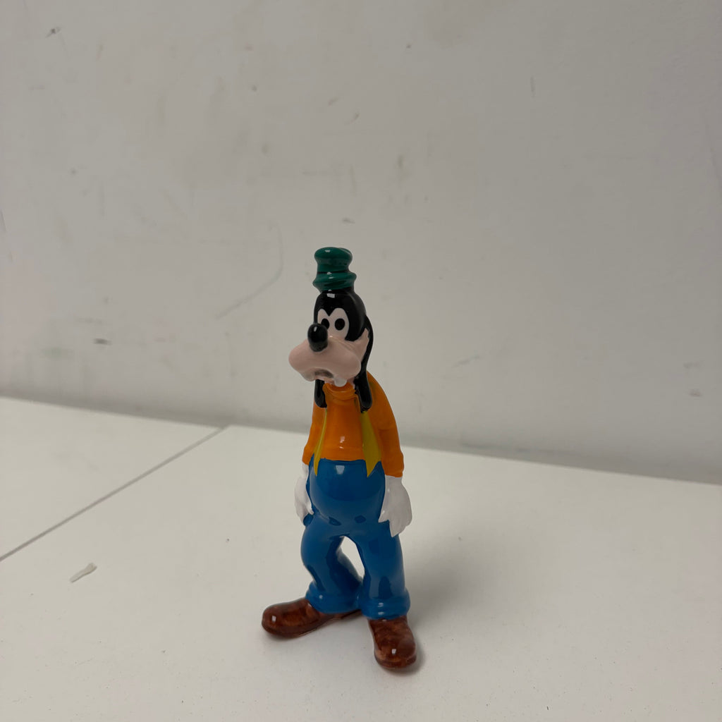 Vintage Walt Disney Productions Goofy Ceramic Figurine