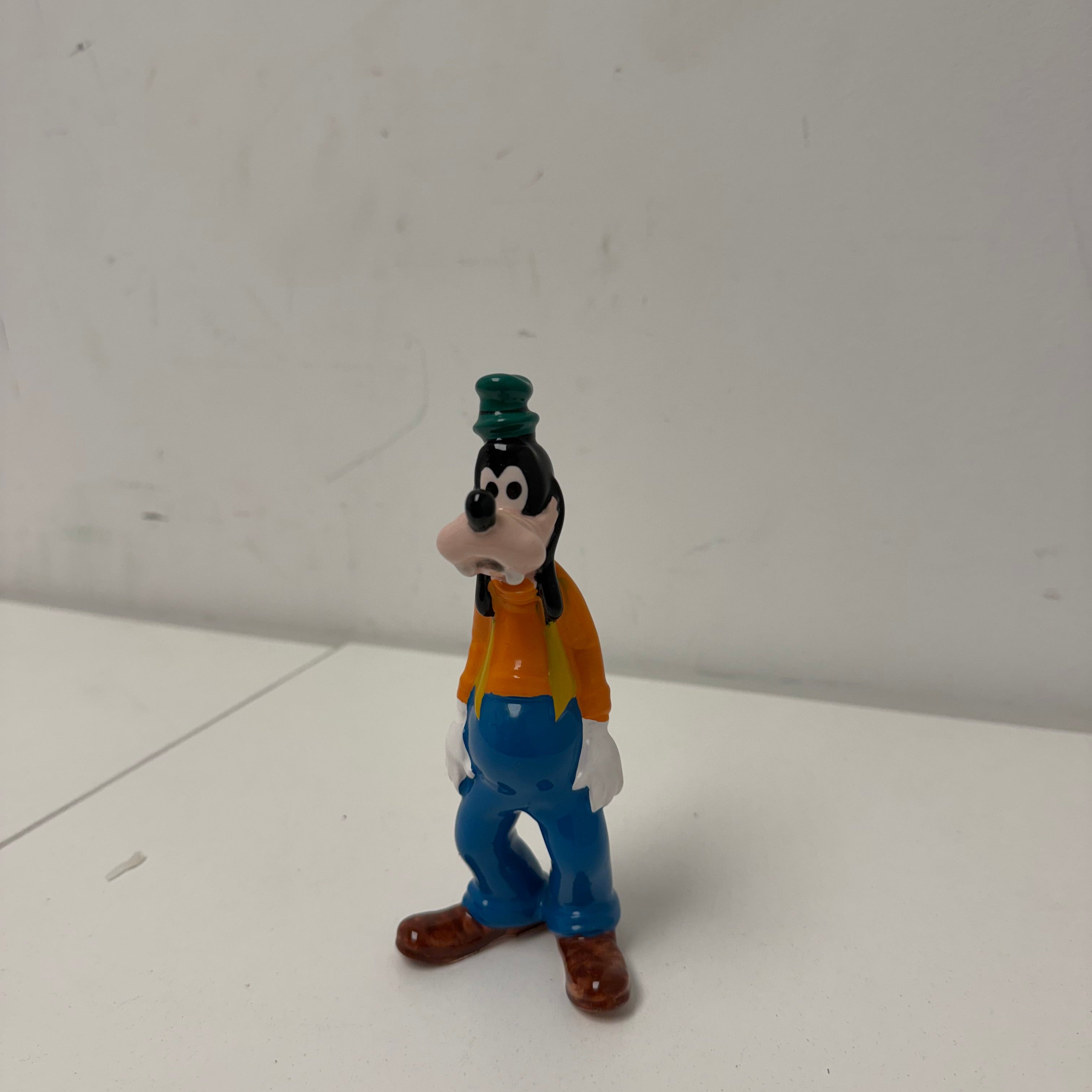 Vintage Walt Disney Productions Goofy Ceramic Figurine