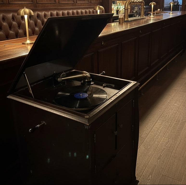 Antique Victor Victrola Model VV-XI Phonograph