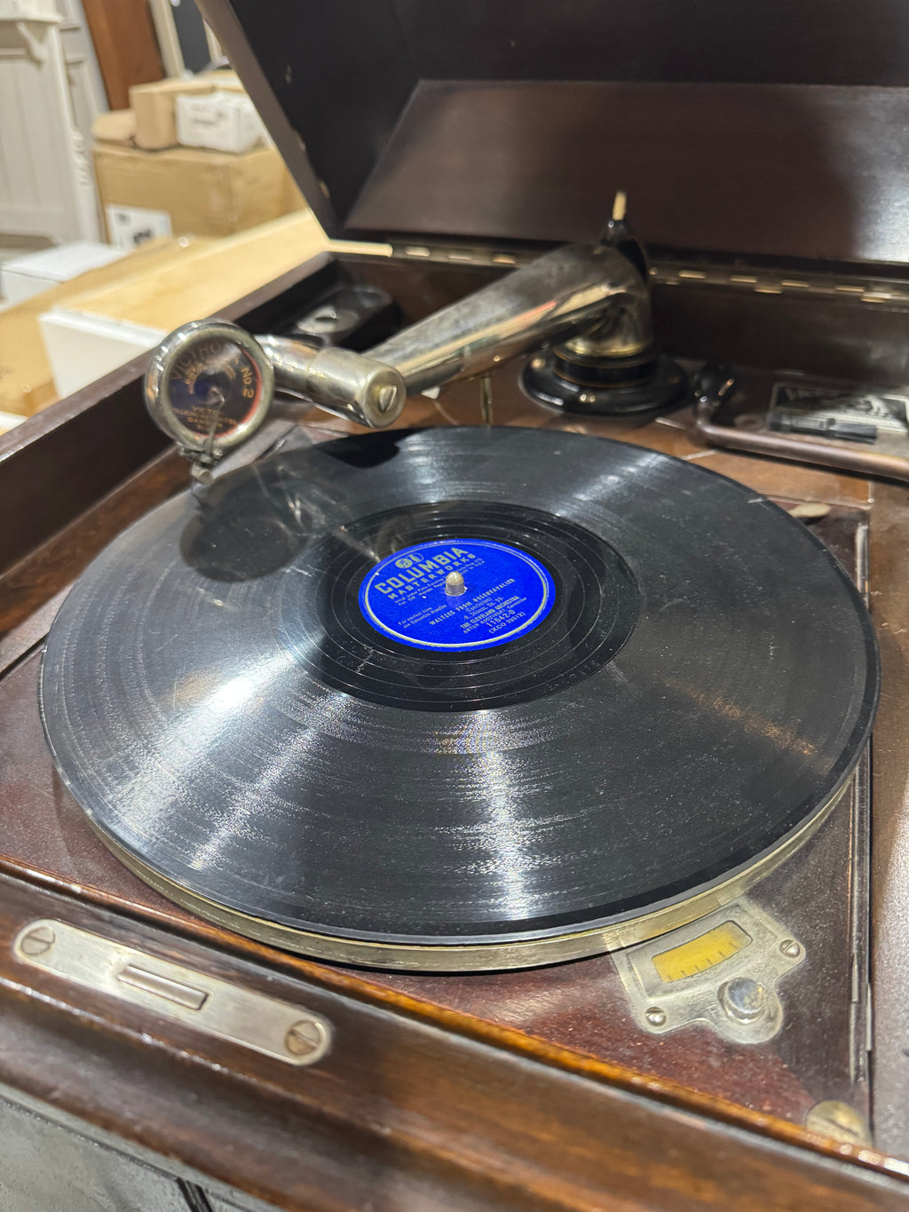 Antique Victor Victrola Model VV-XI Phonograph