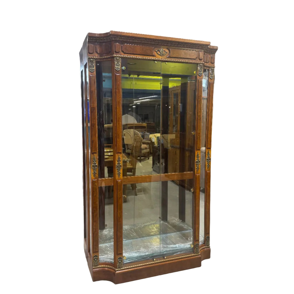 Henredon Grand Provenance Curio Cabinet