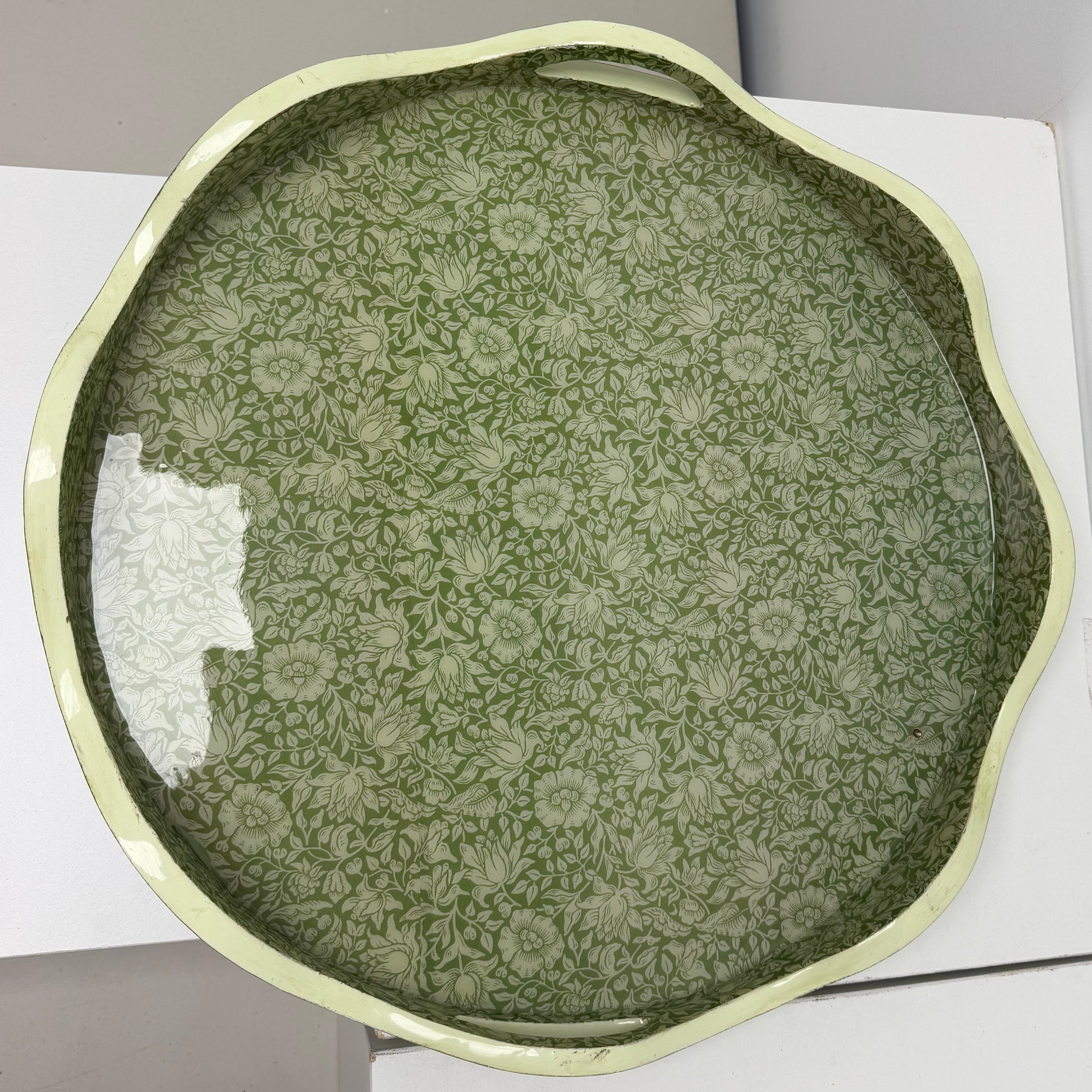 Morris & Co. Round Floral Tray (Two Styles Available)
