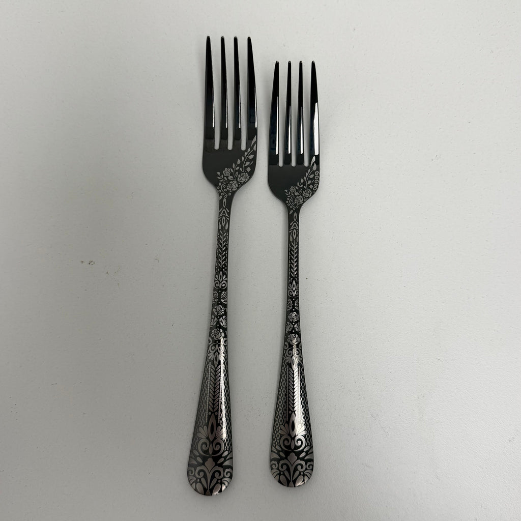 Designer Flatware 24 Piece Set