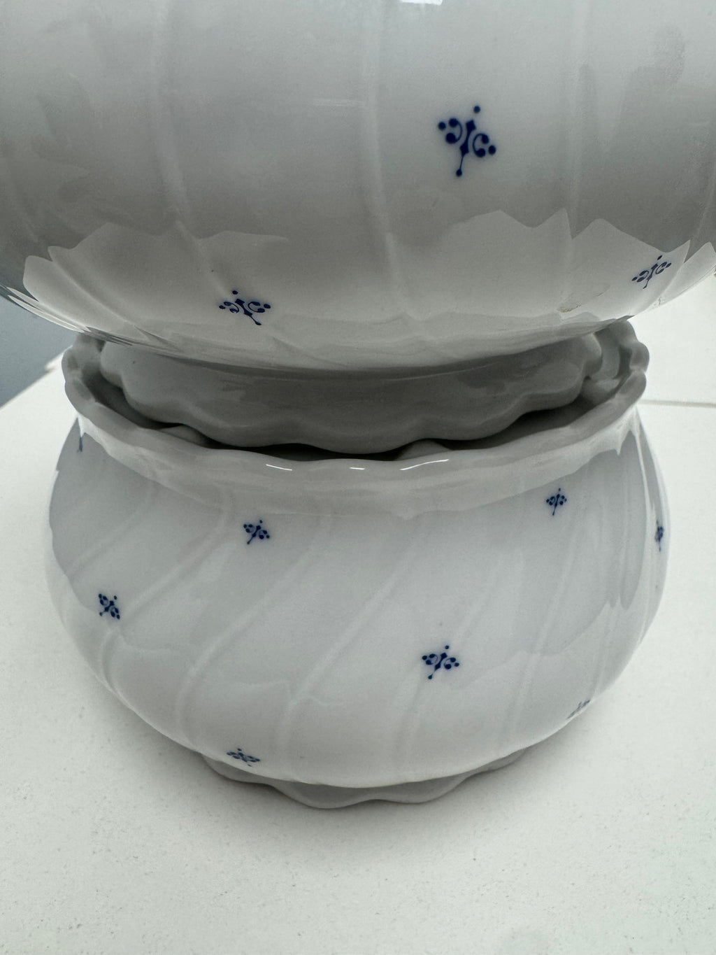 Seltmann Weiden Jasmin Pattern Teapot - White Porcelain - Bavaria West Germany