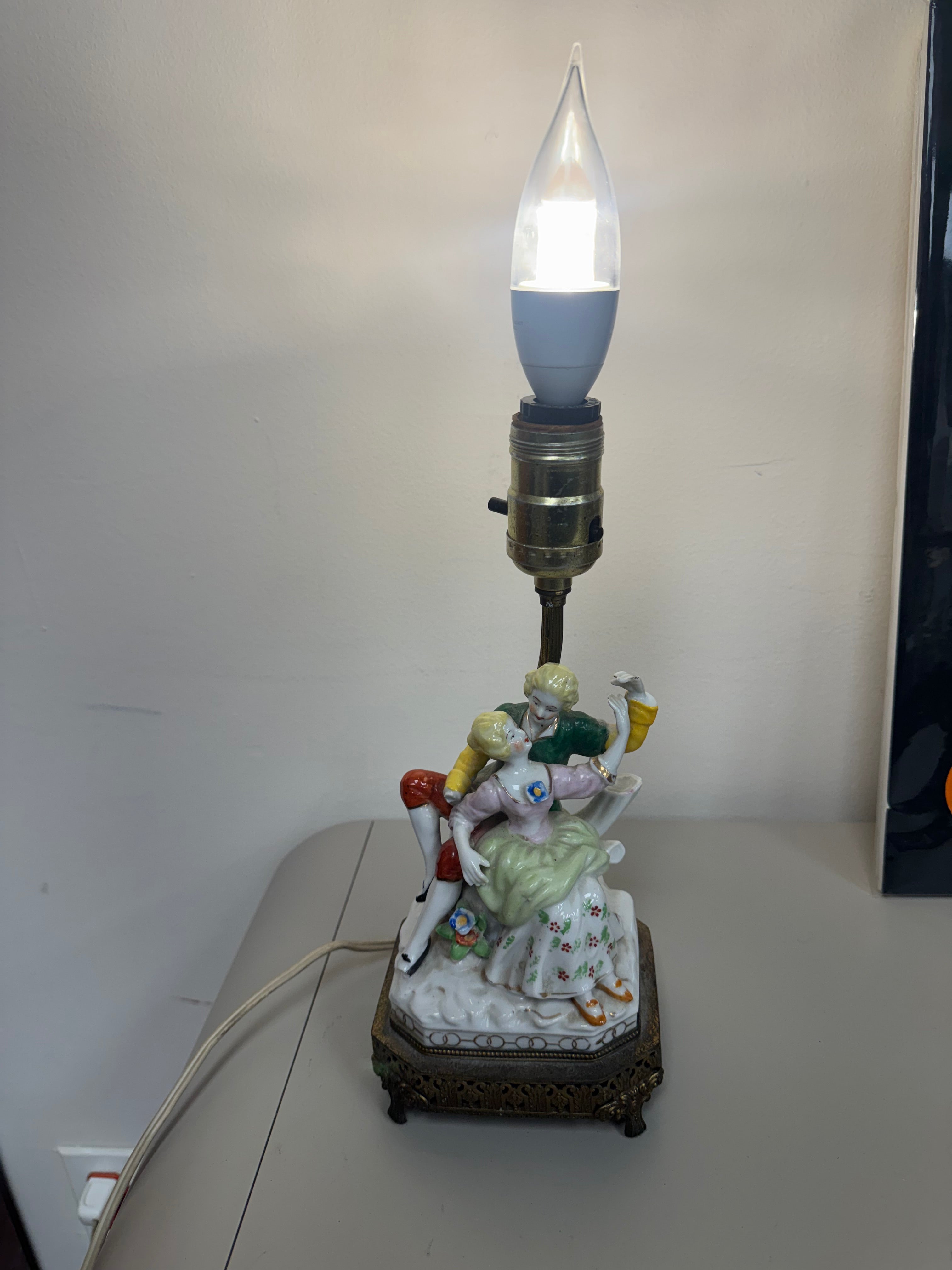 Vintage Porcelain Figural Lamp - Courting Couple Embracing