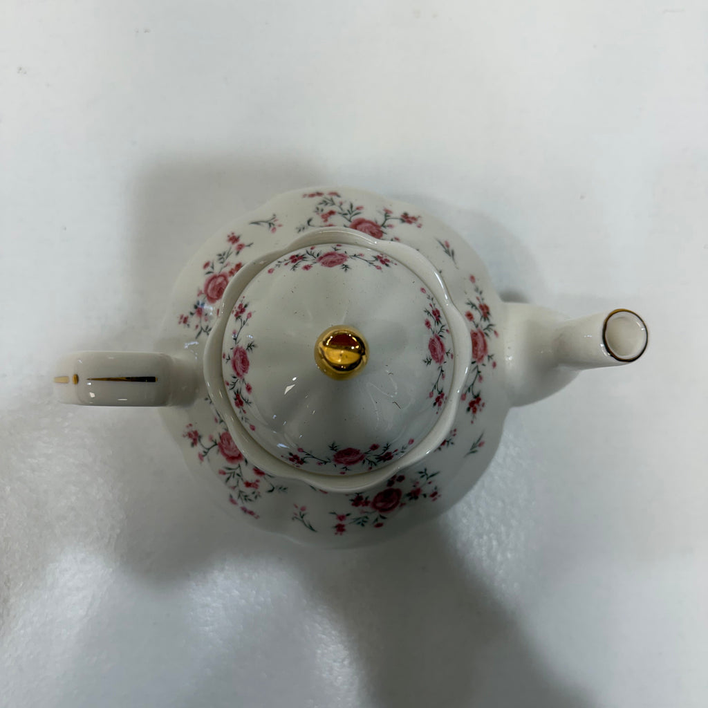 Fanquare 21 Piece Vintage Porcelain Tea Set